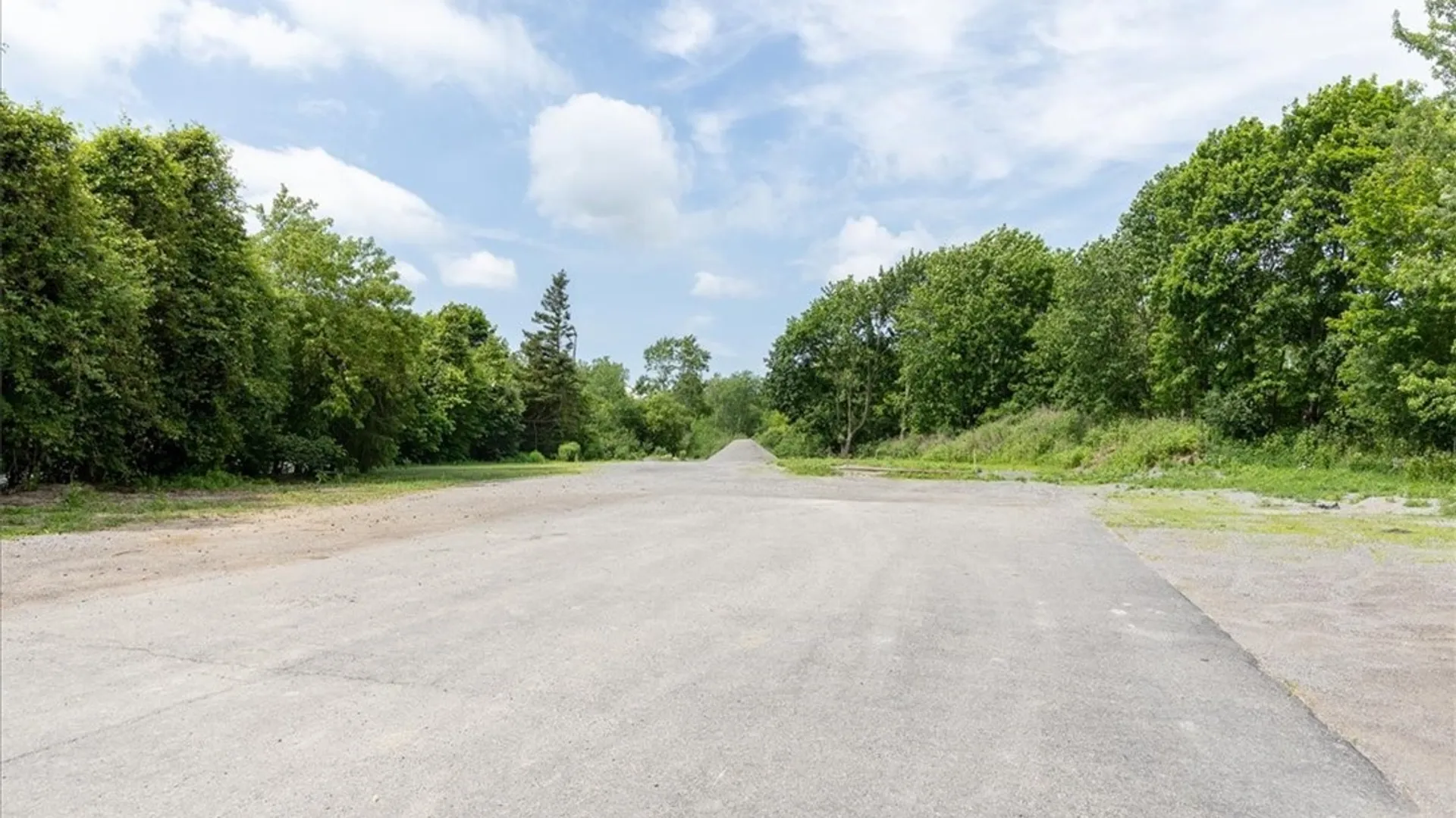 Property at 1091 Jamison Road, Elma, NY 14059 24