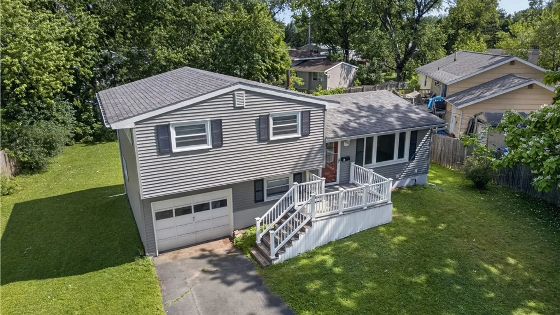 Property at 21 Limetree Lane, Clay, NY 13090 3