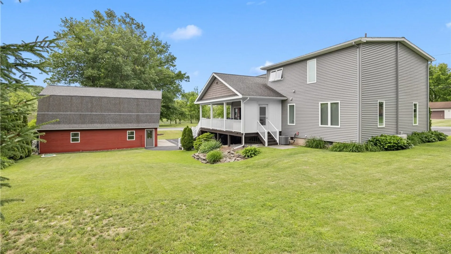 Property at 3013 East Avenue, Waterloo, NY 13165 4