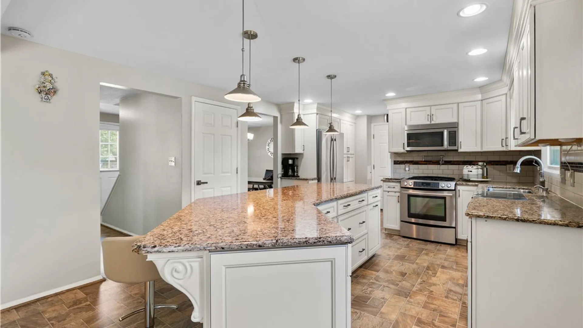 Property at 95 Klein Road, Amherst, NY 14221 5