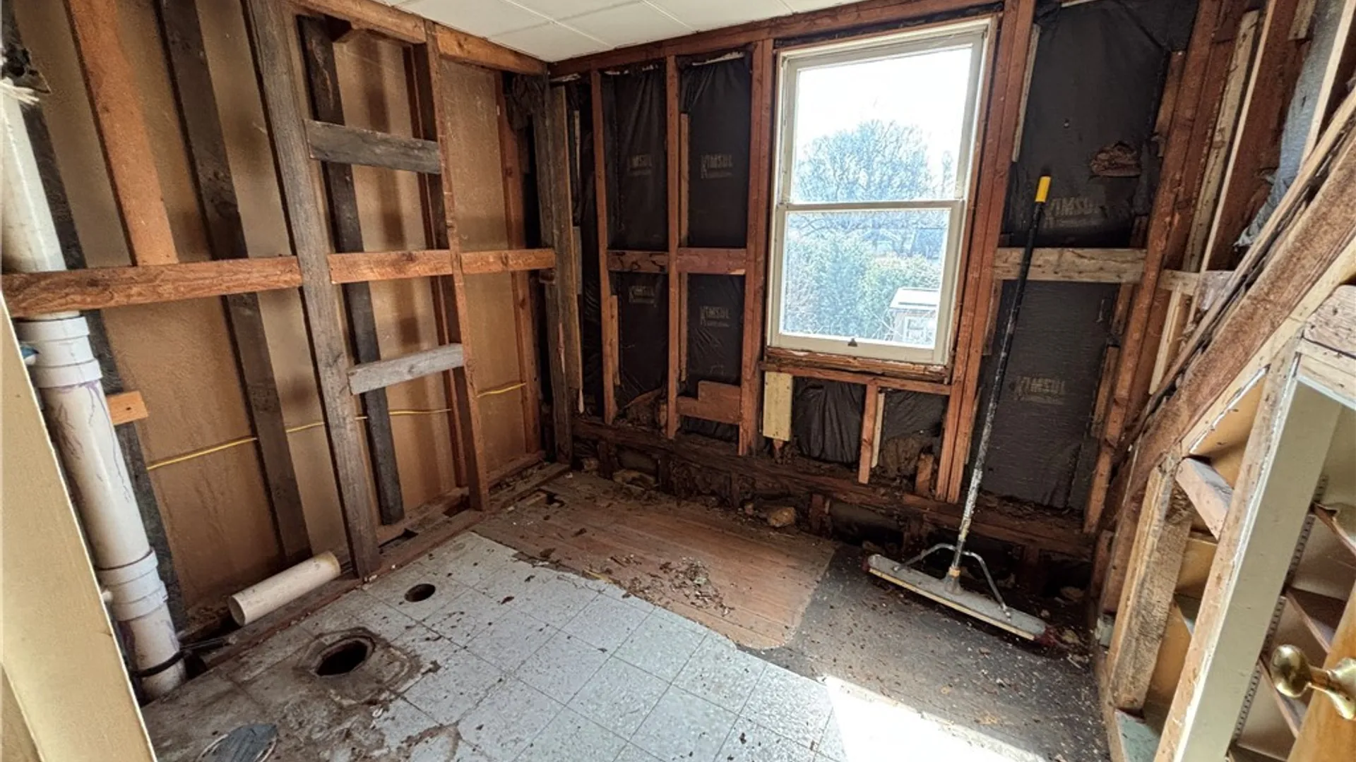 Property at 501 Montrose Avenue, Geddes, NY 13219 21