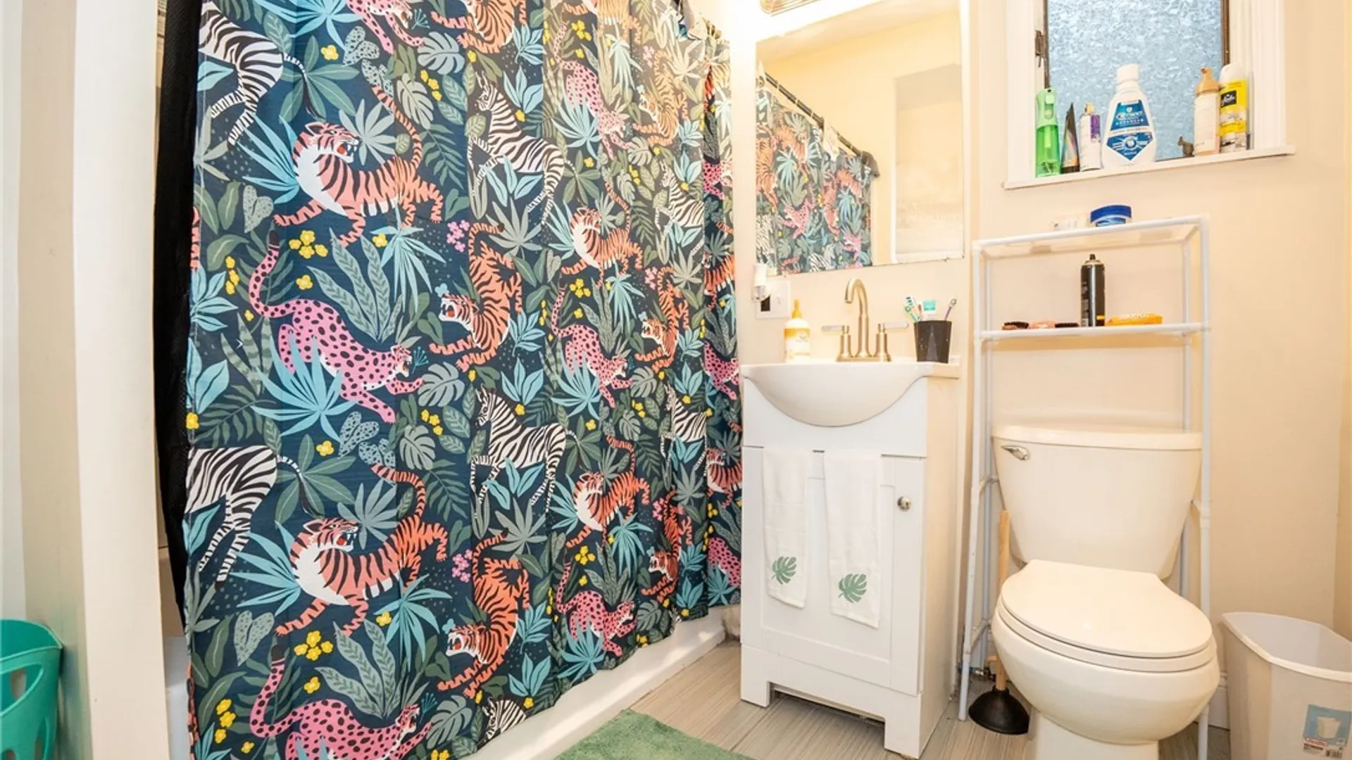Property at 201 Weimar Street, Buffalo, NY 14206 4