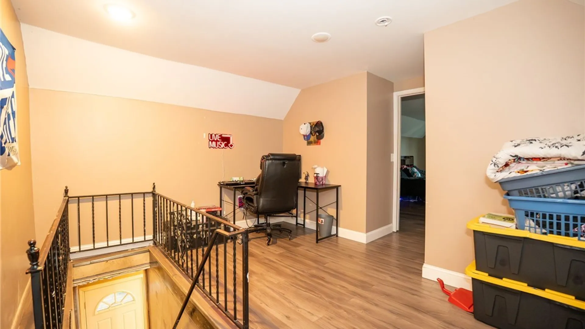 Property at 201 Weimar Street, Buffalo, NY 14206 8
