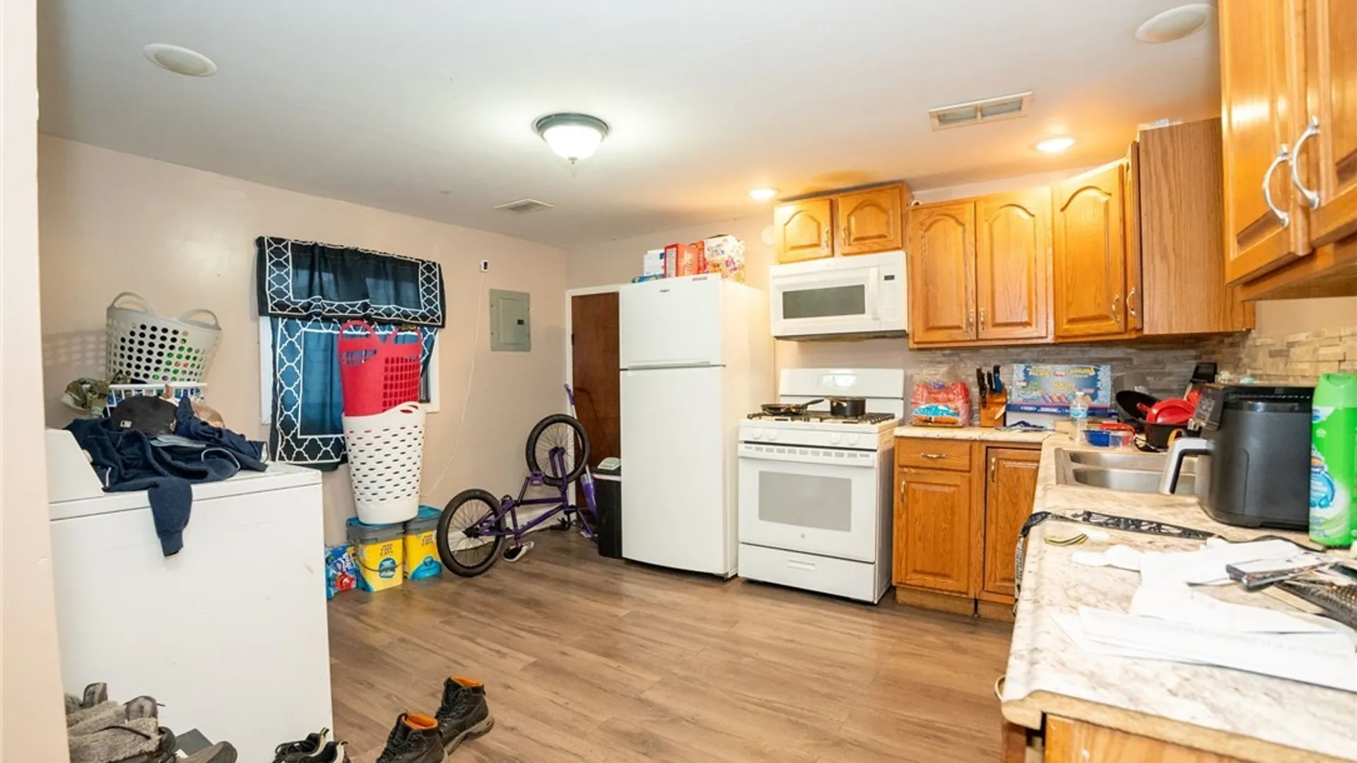Property at 201 Weimar Street, Buffalo, NY 14206 12
