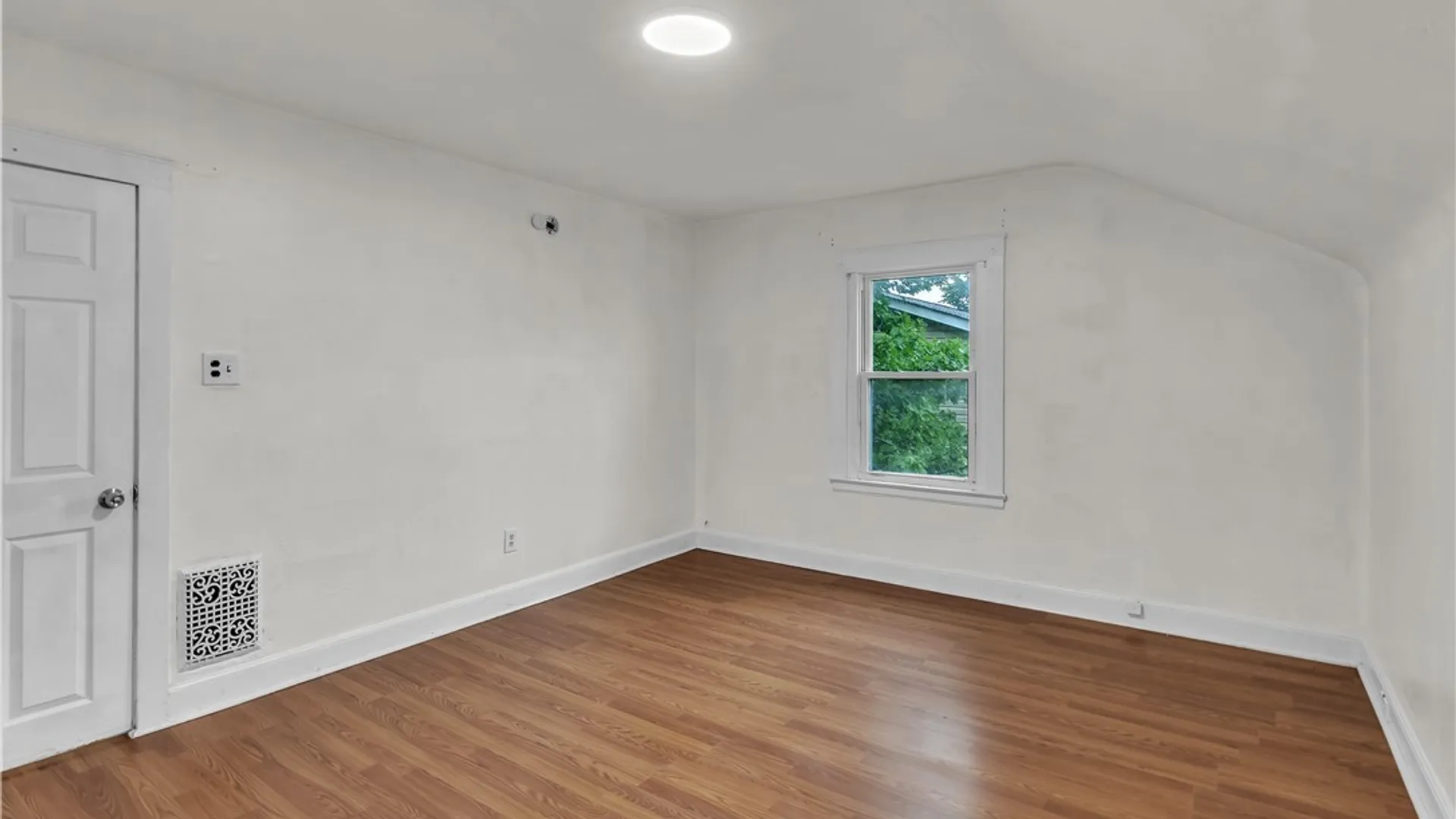 Property at 466 24th Street, Niagara Falls, NY 14303 42