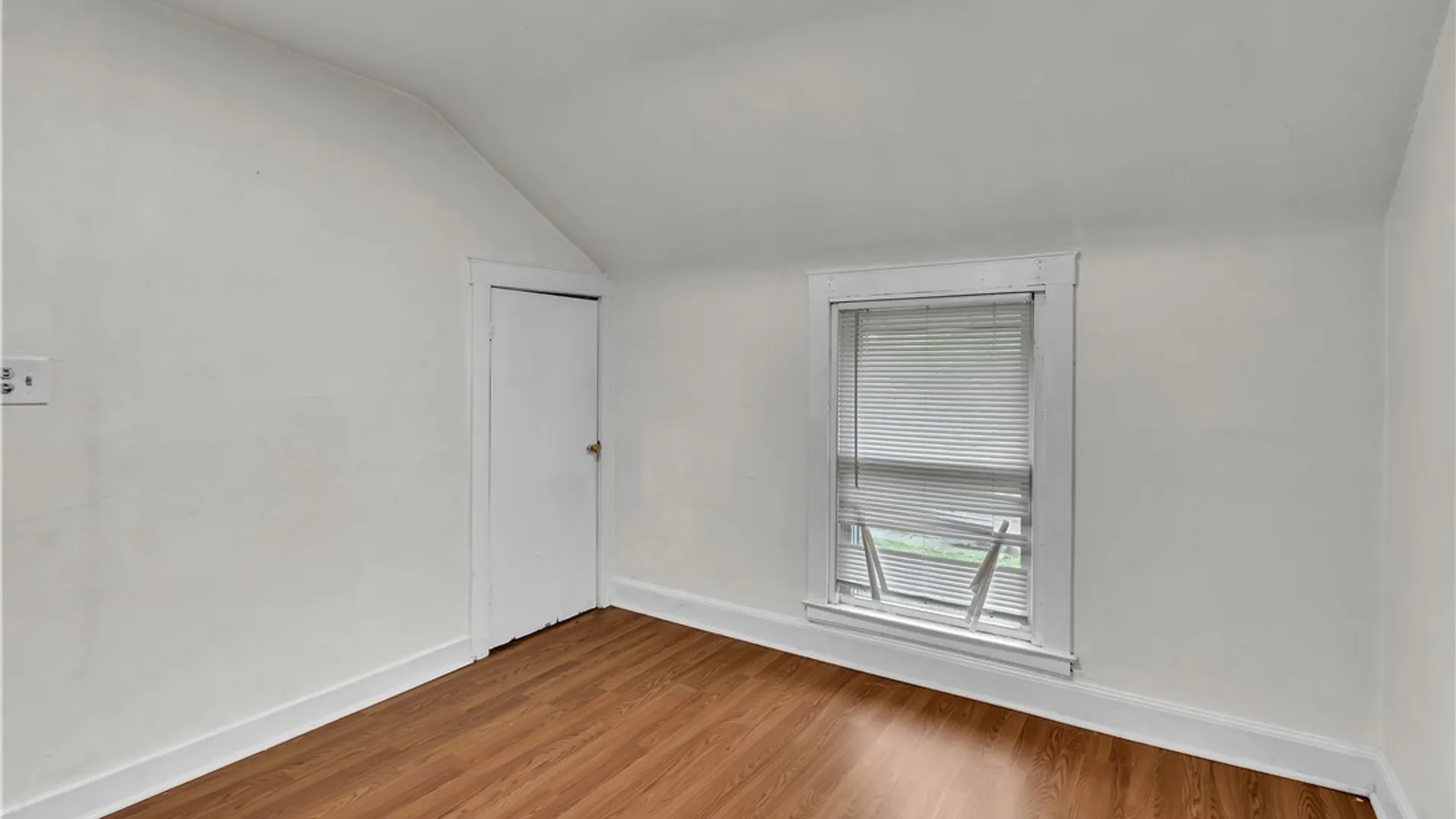 Property at 466 24th Street, Niagara Falls, NY 14303 45