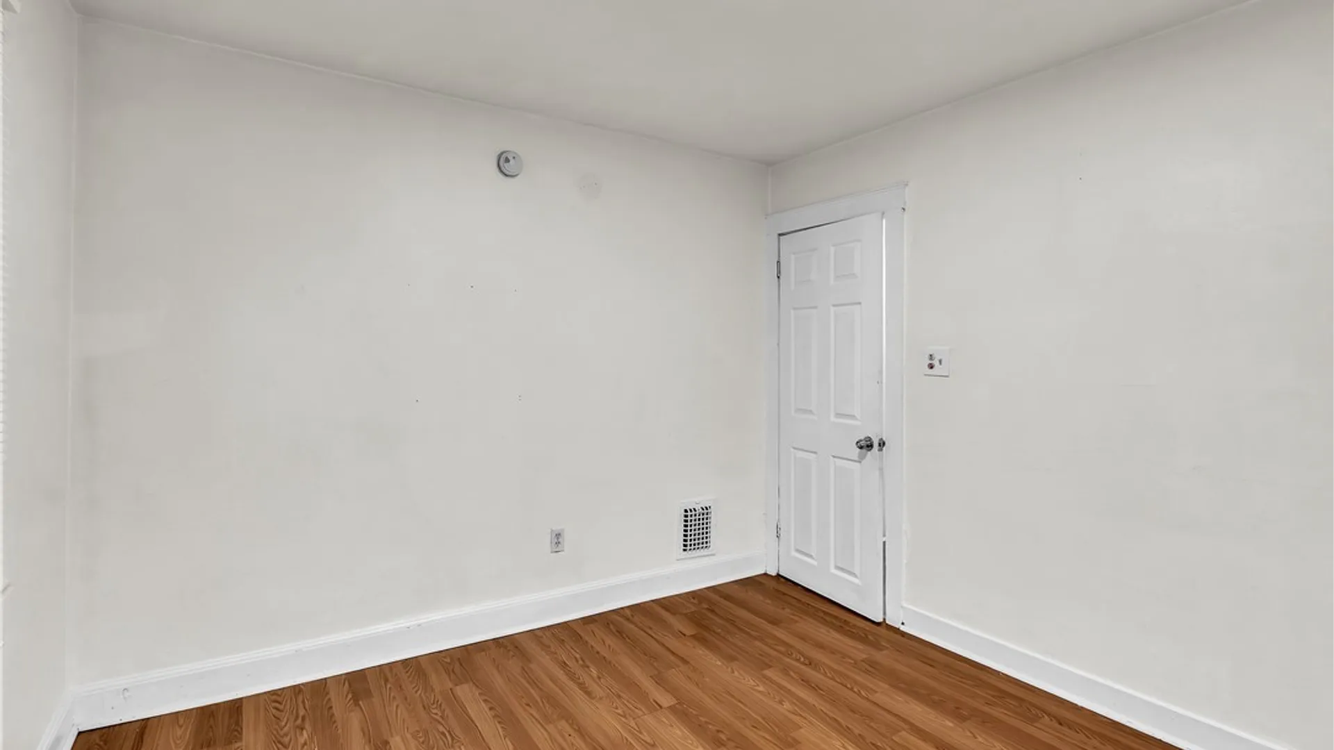 Property at 466 24th Street, Niagara Falls, NY 14303 46