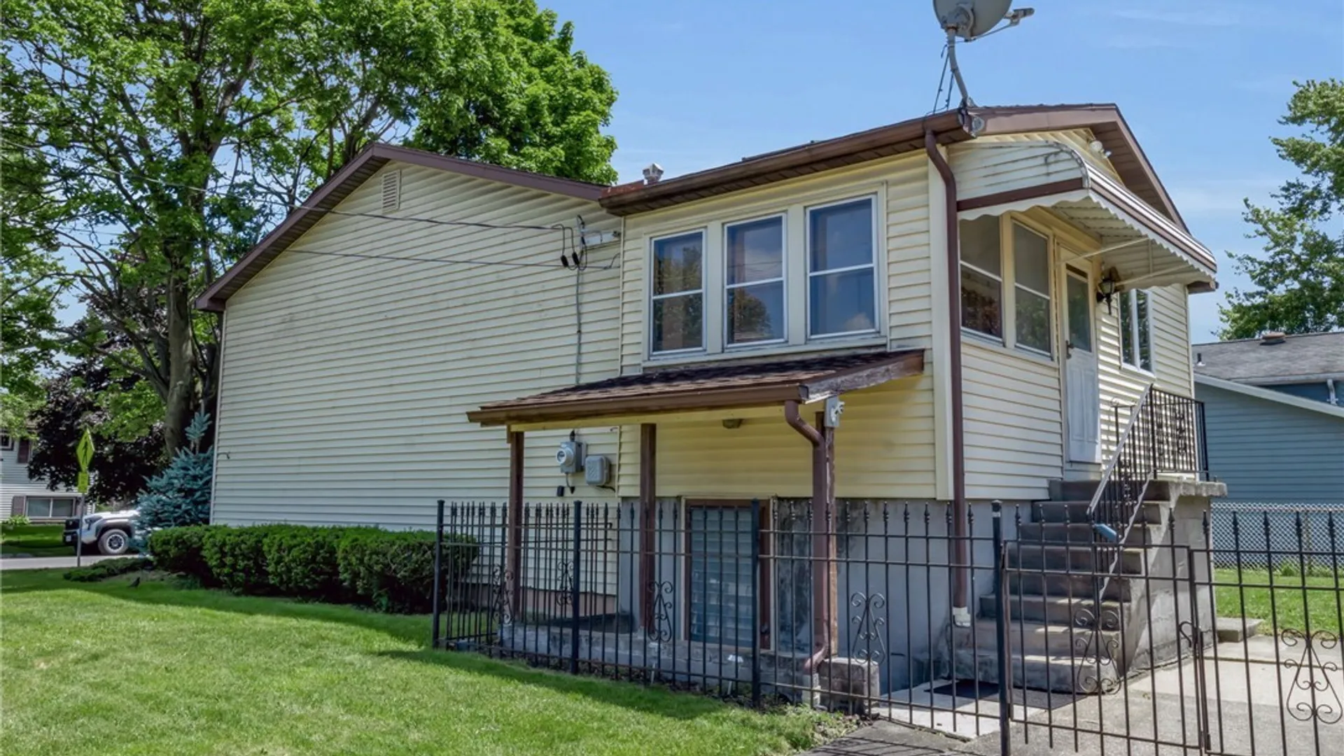 Property at 124 Olanta Street, Lancaster, NY 14043 4