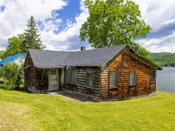 6235 Southwest Shrs, Canadice, NY 14471