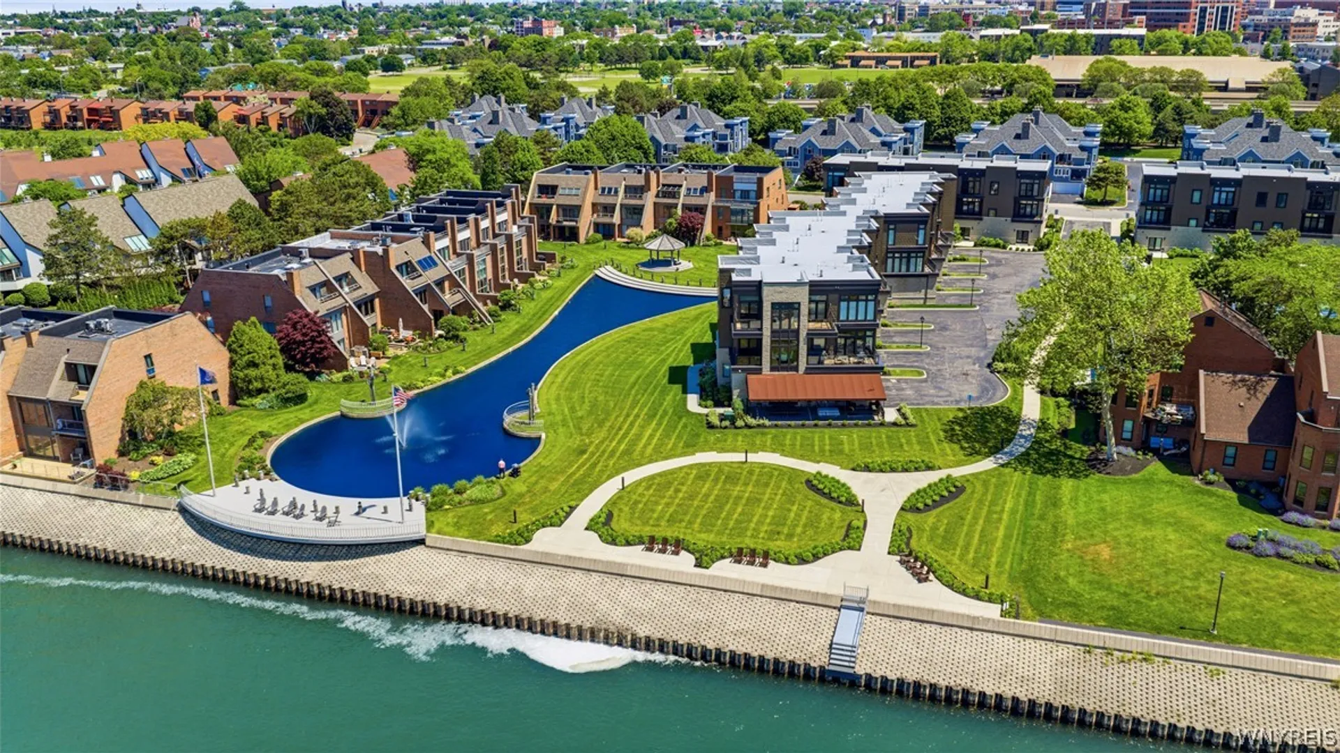 Property at 266 Lakefront Boulevard, Buffalo, NY 14202 44
