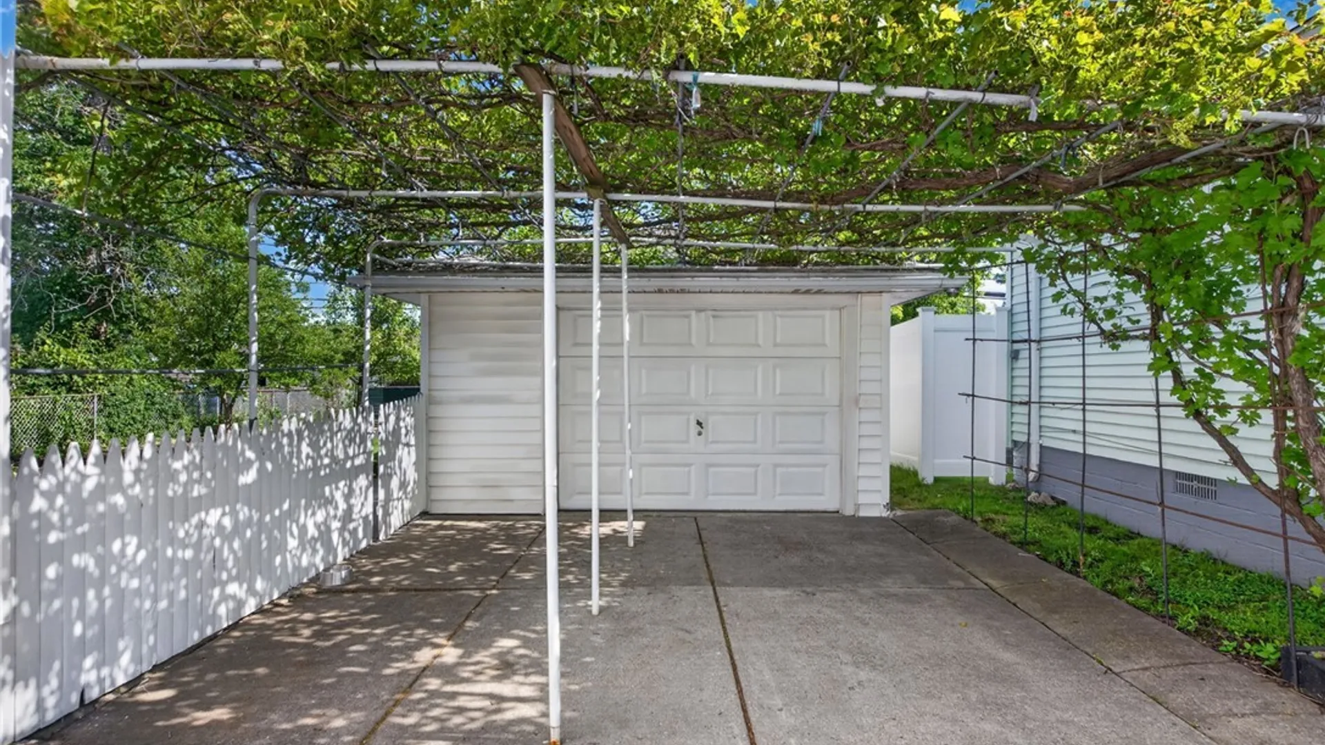 Property at 246 Dupont Avenue, Tonawanda, NY 14150 6