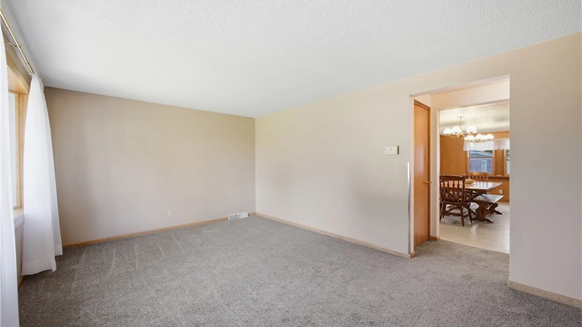 Property at 3385 Dickens Road, Hamburg, NY 14219 9