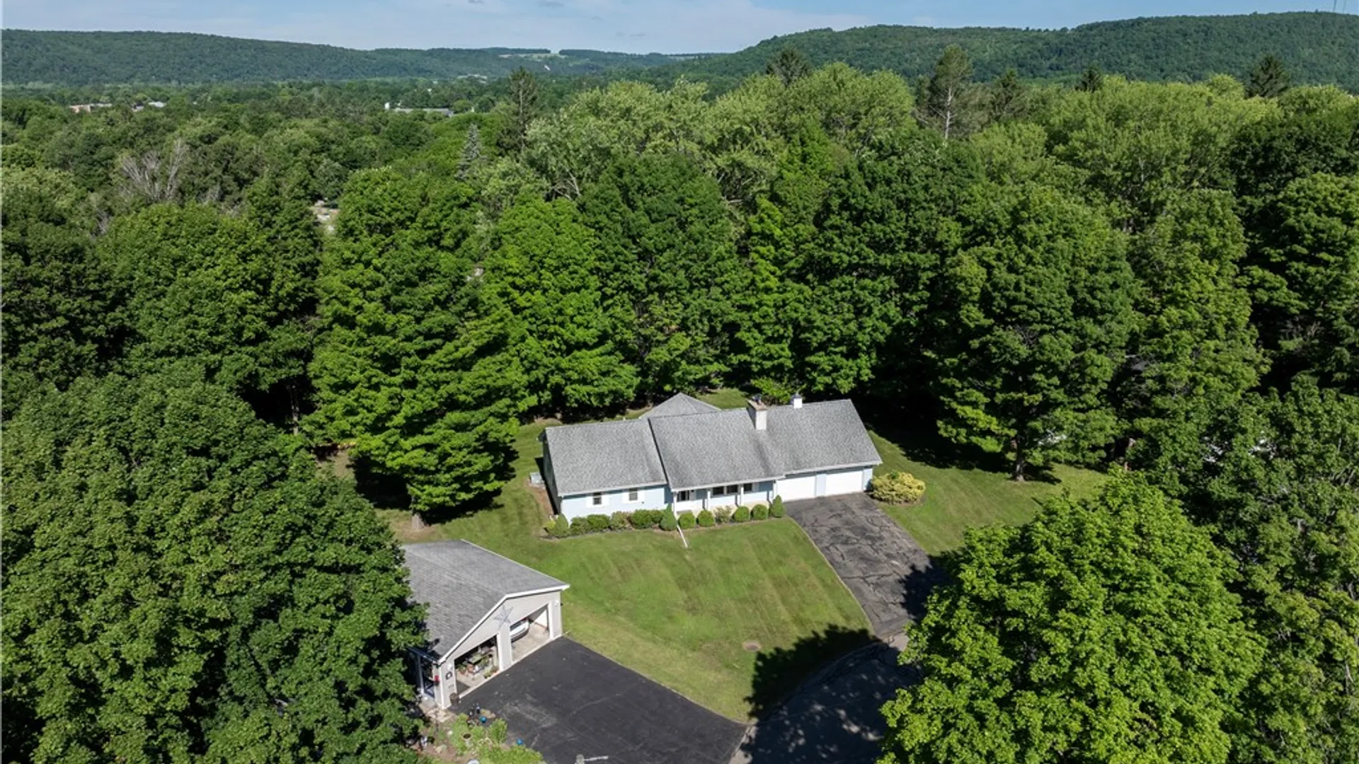 Property at 24 Clubview Drive, Bath, NY 14810 6