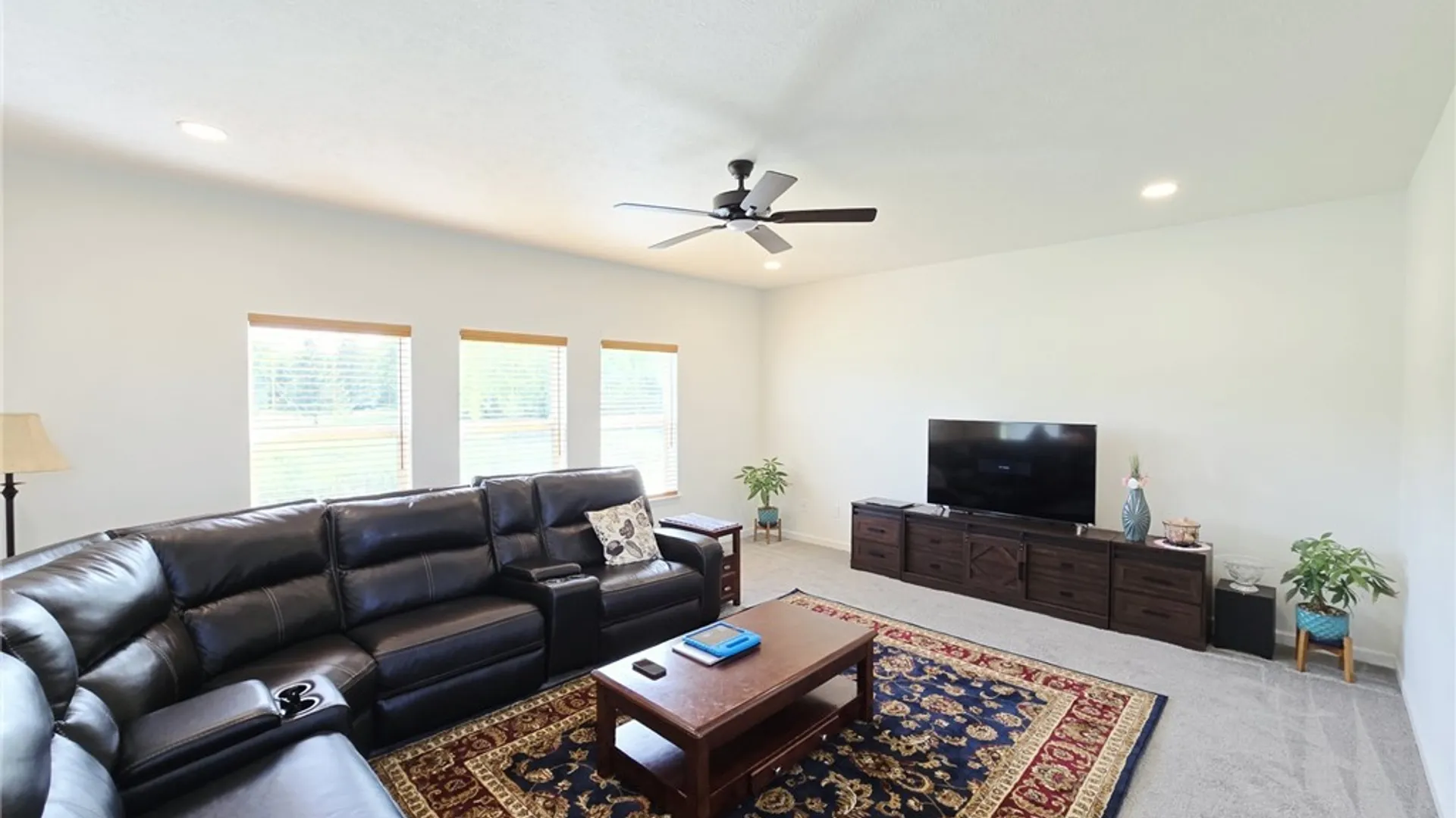 Property at 31 Kingsbarn Road, Henrietta, NY 14586 13