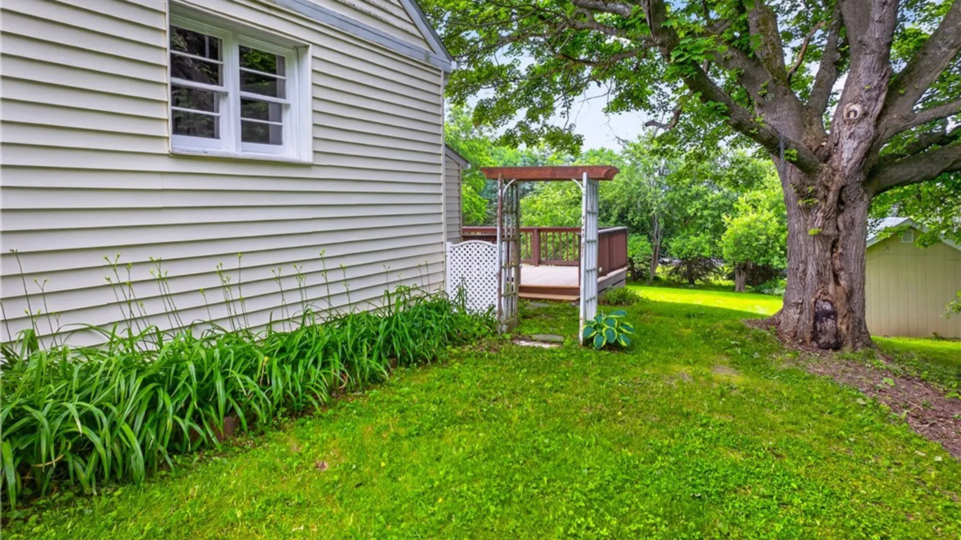 Property at 514 Higby Road, New Hartford, NY 13413 16
