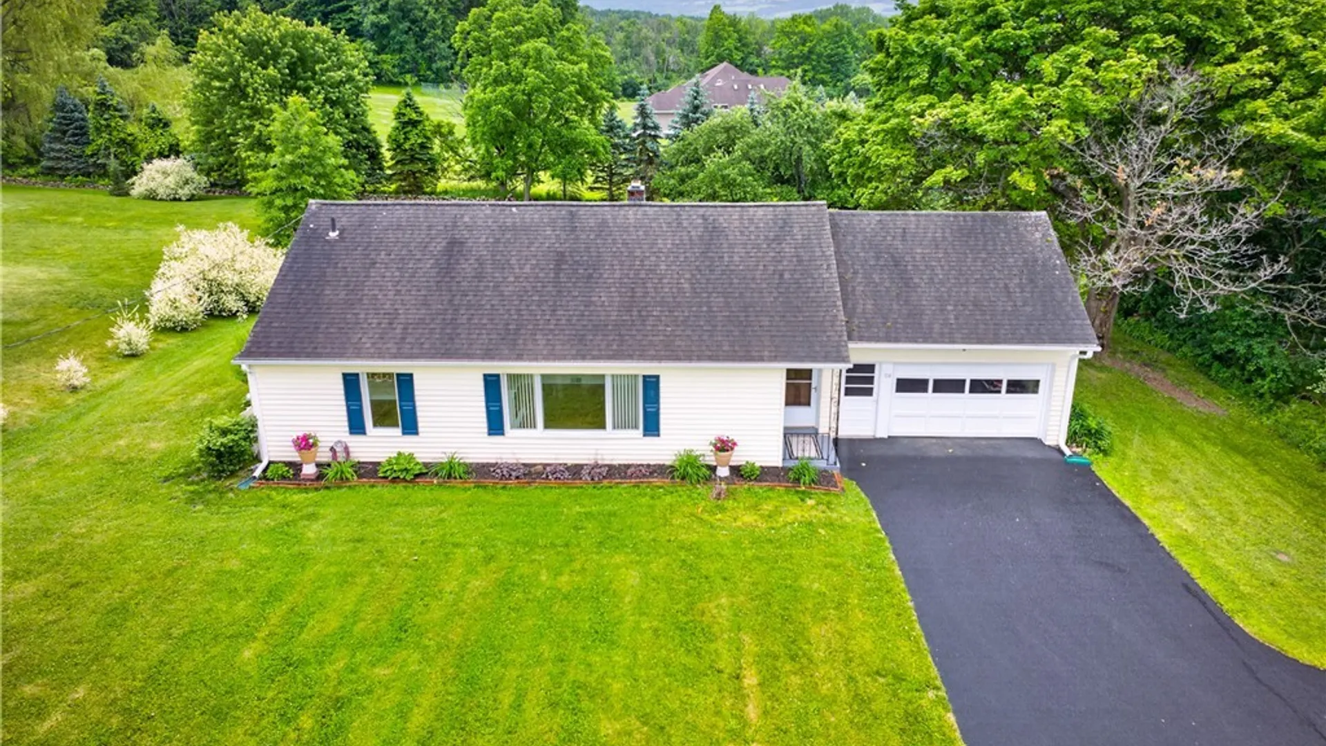 Property at 514 Higby Road, New Hartford, NY 13413 4