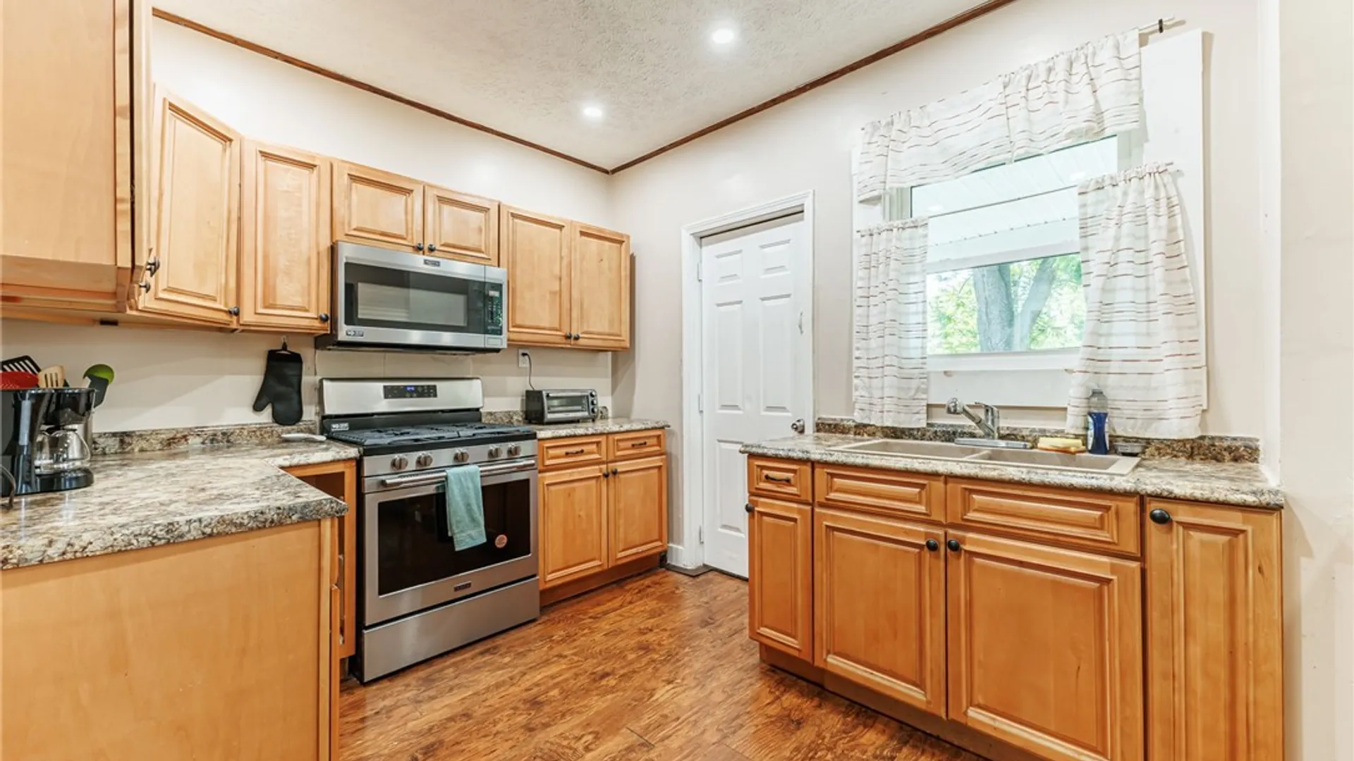 Property at 29 W High Terrace, Rochester, NY 14619 15