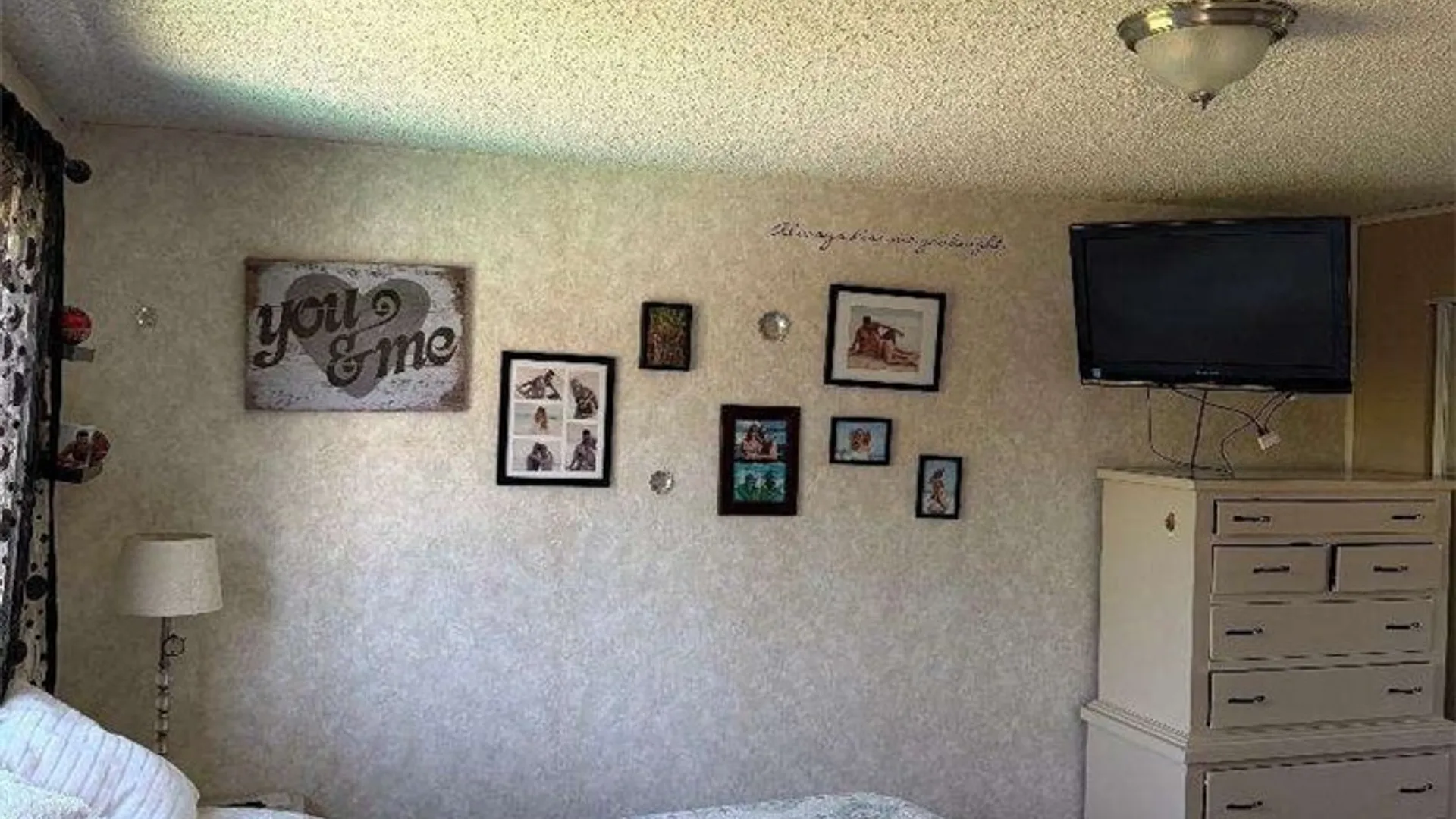 Property at 32 E Bihrwood Drive, West Seneca, NY 14224 3