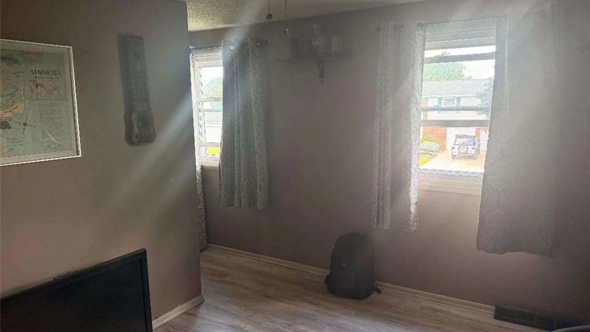 Property at 32 E Bihrwood Drive, West Seneca, NY 14224 33