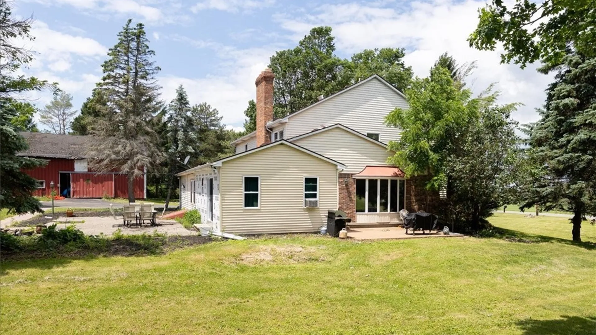 Property at 534 Akron Road, Pembroke, NY 14001 32