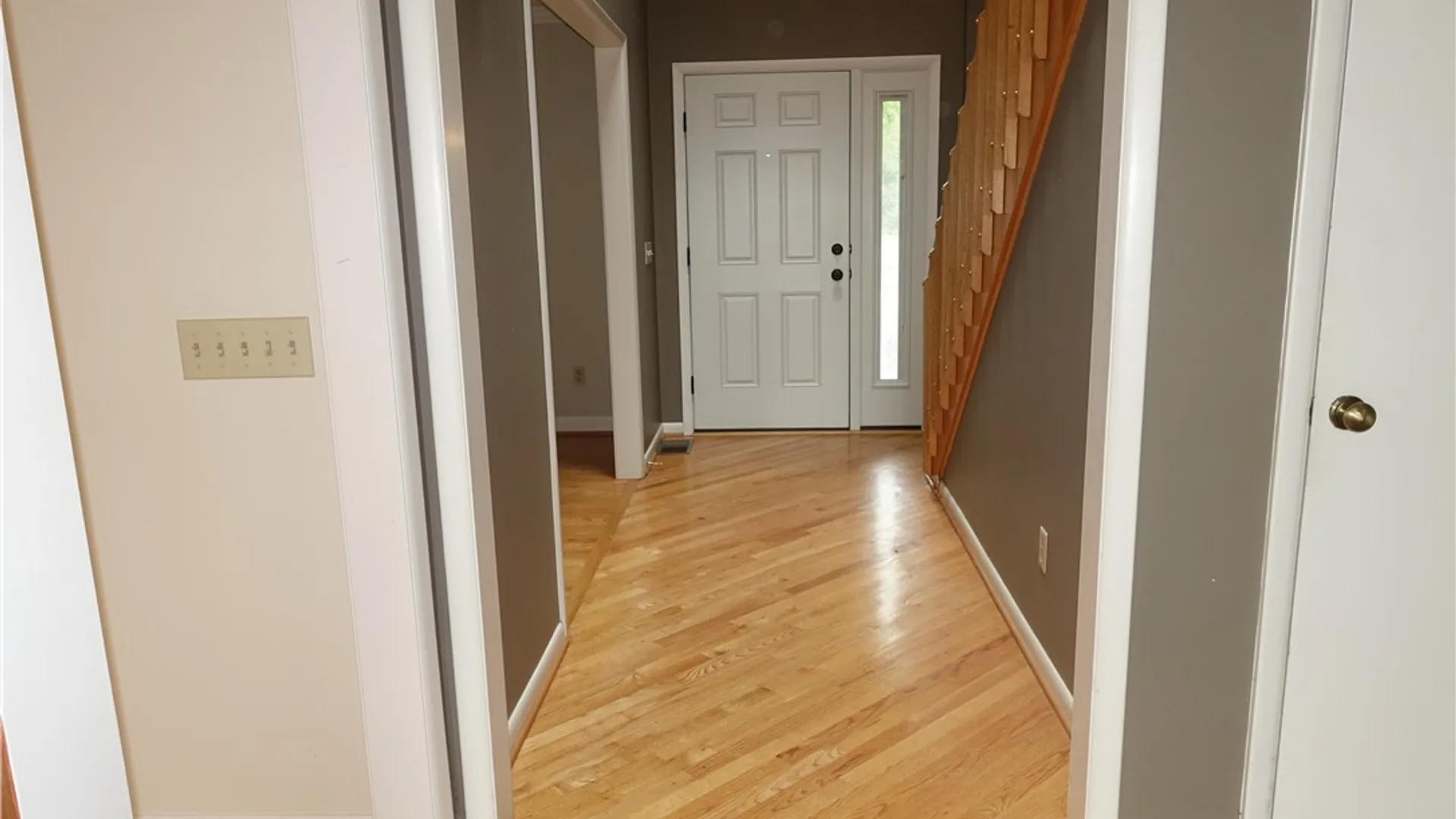 Property at 15 Valewood Run, Penfield, NY 14526 14