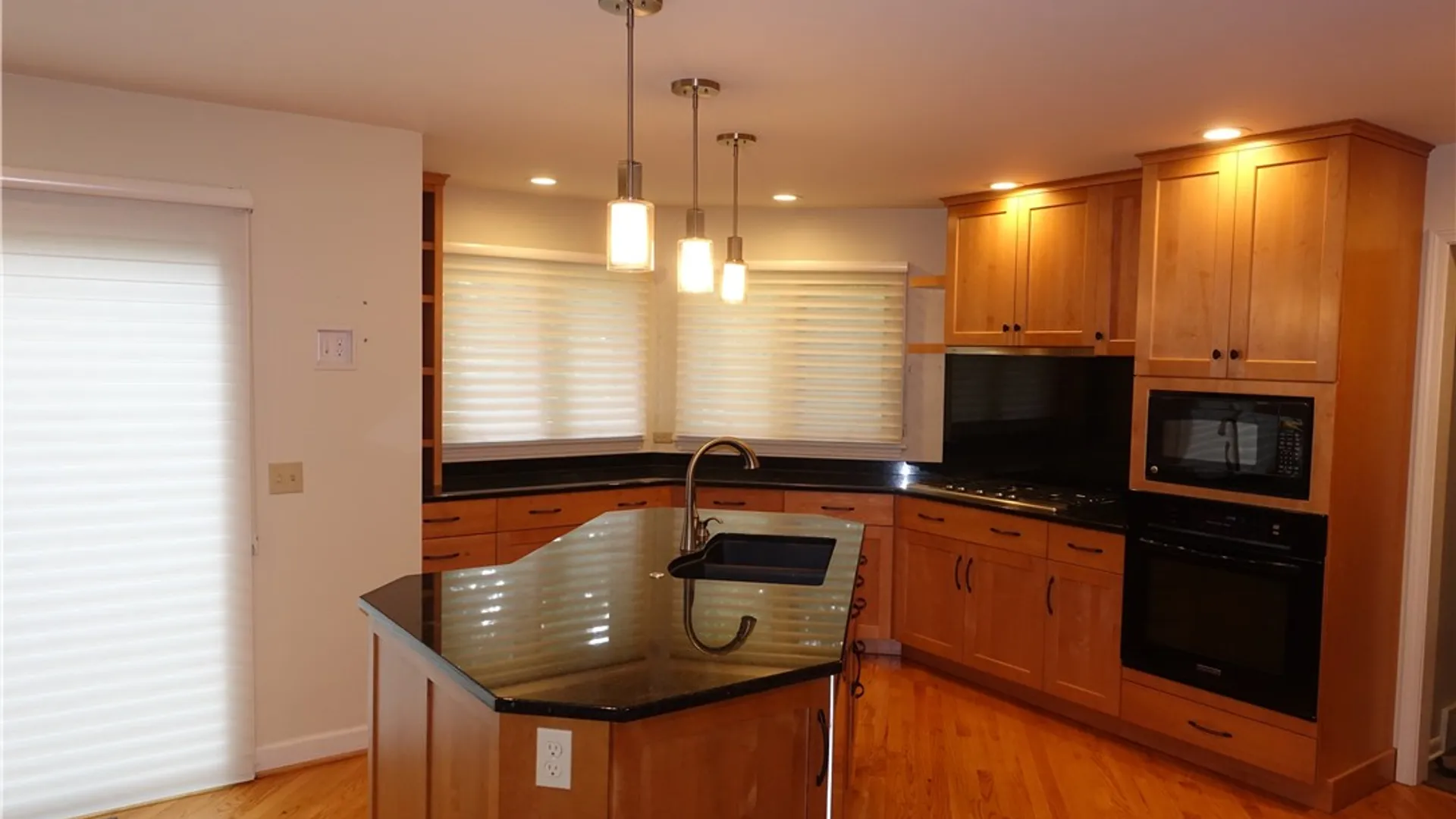 Property at 15 Valewood Run, Penfield, NY 14526 5