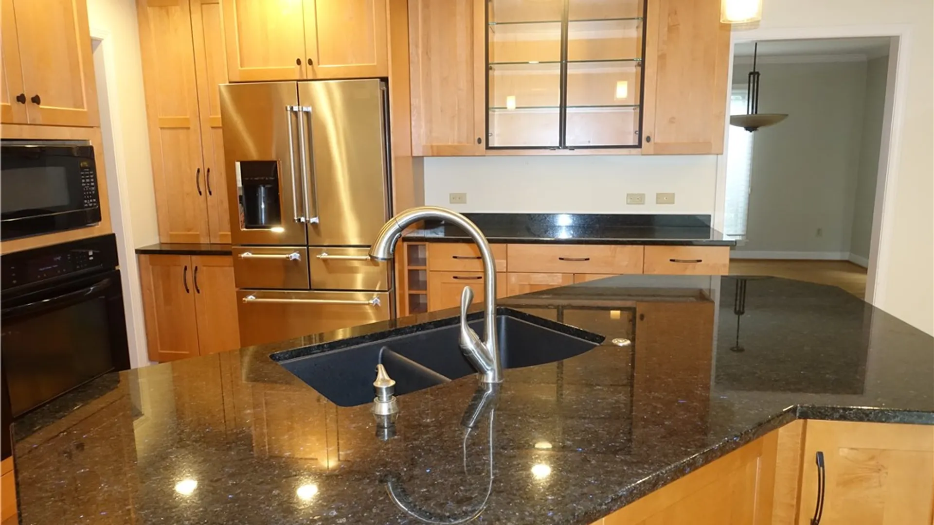 Property at 15 Valewood Run, Penfield, NY 14526 6