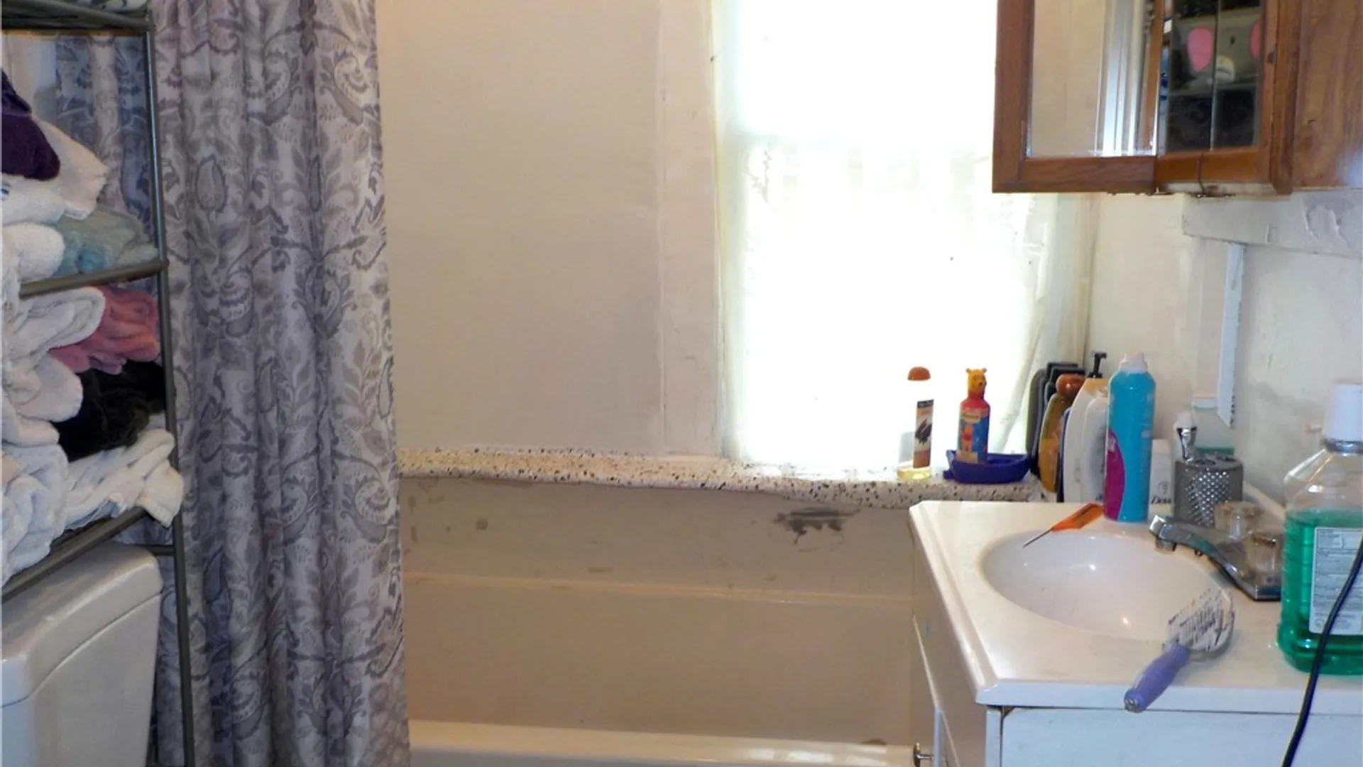 Property at 635 Wilkins Street, Rochester, NY 14621 8