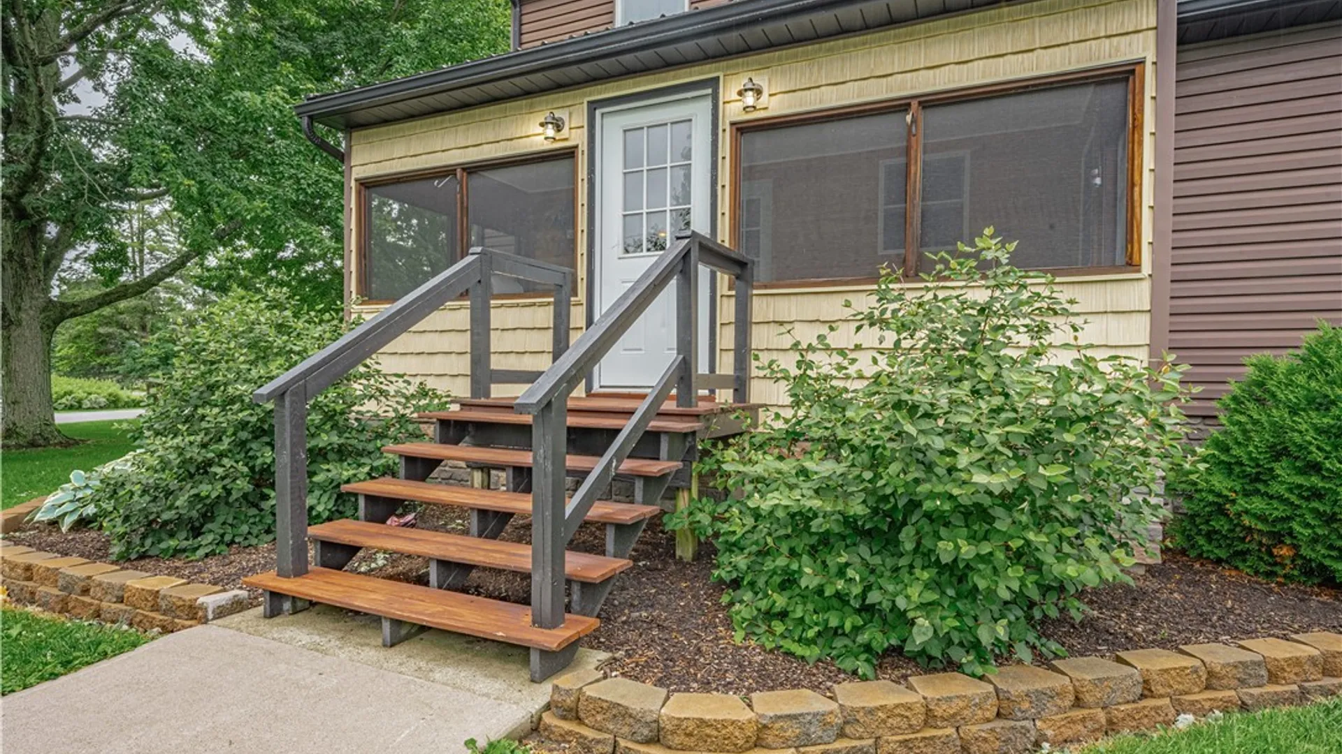 Property at 9273 Foote Road, Royalton, NY 14001 6