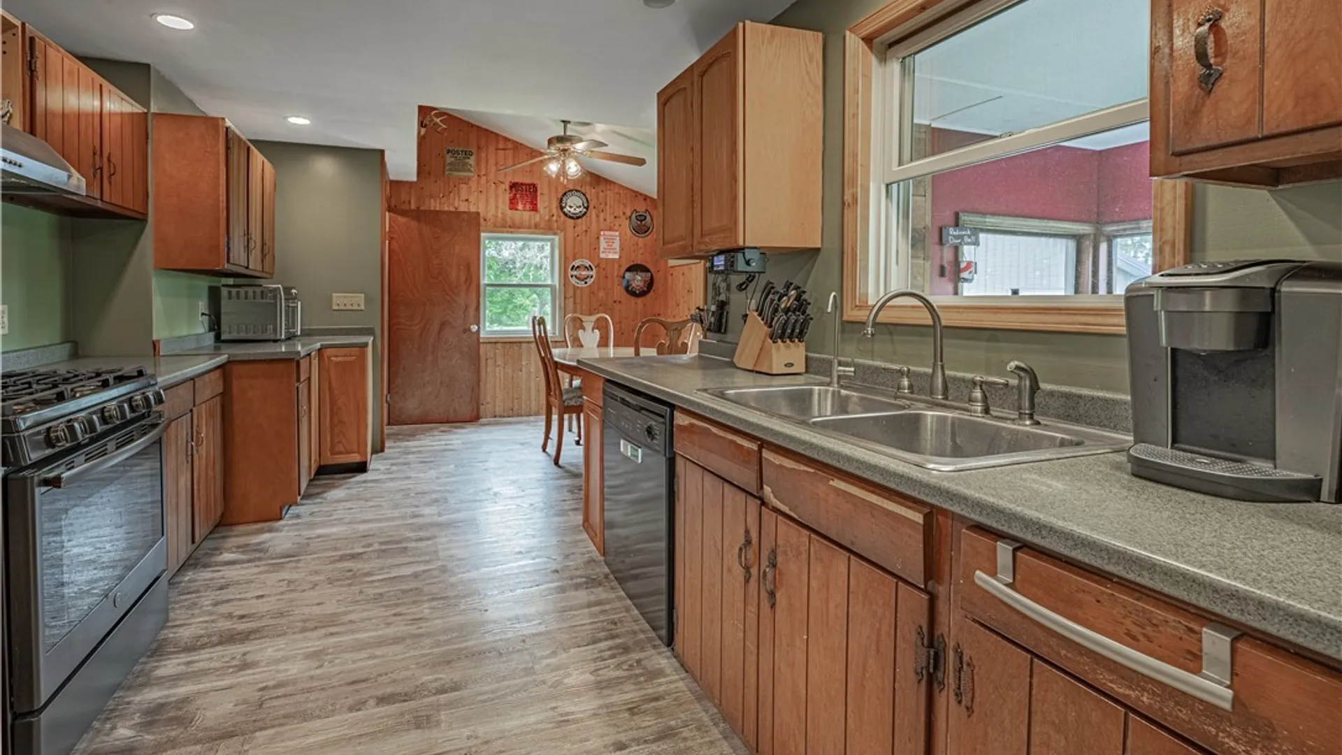 Property at 9273 Foote Road, Royalton, NY 14001 12