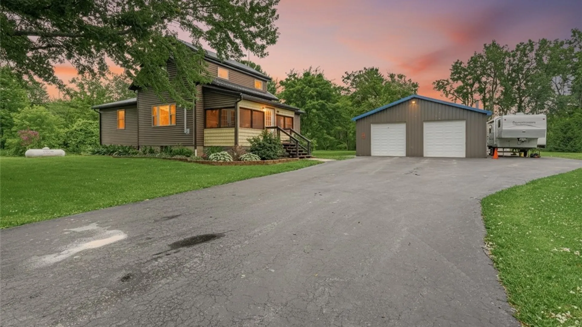 Property at 9273 Foote Road, Royalton, NY 14001 3