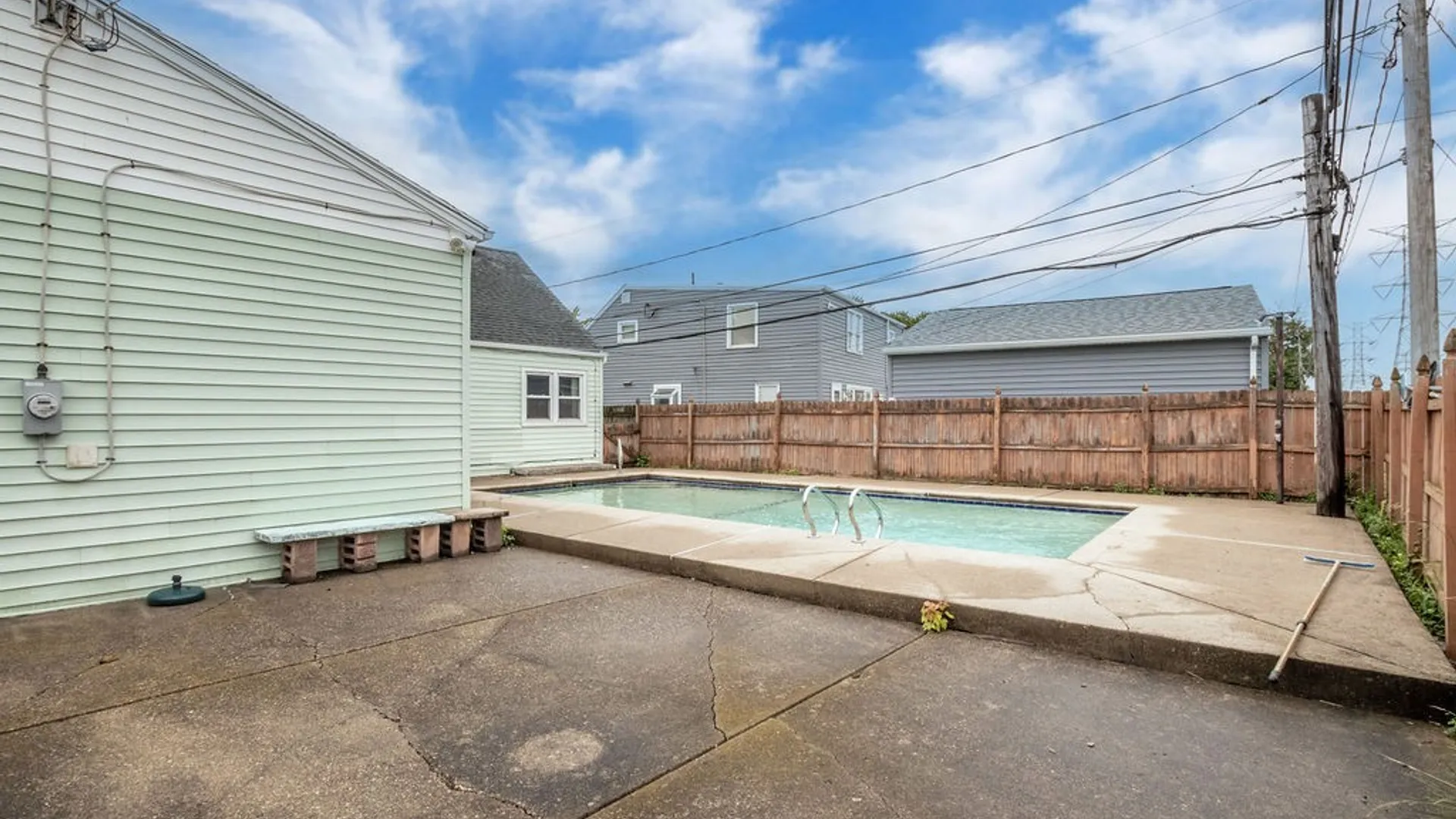 Property at 20 Nicholas Drive, Tonawanda, NY 14150 4
