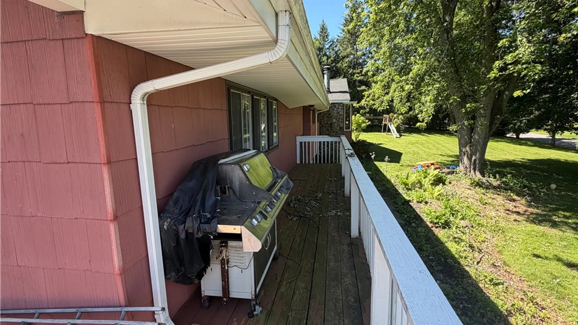 Property at 10 Pine Tree Circle, Rush, NY 14543 31