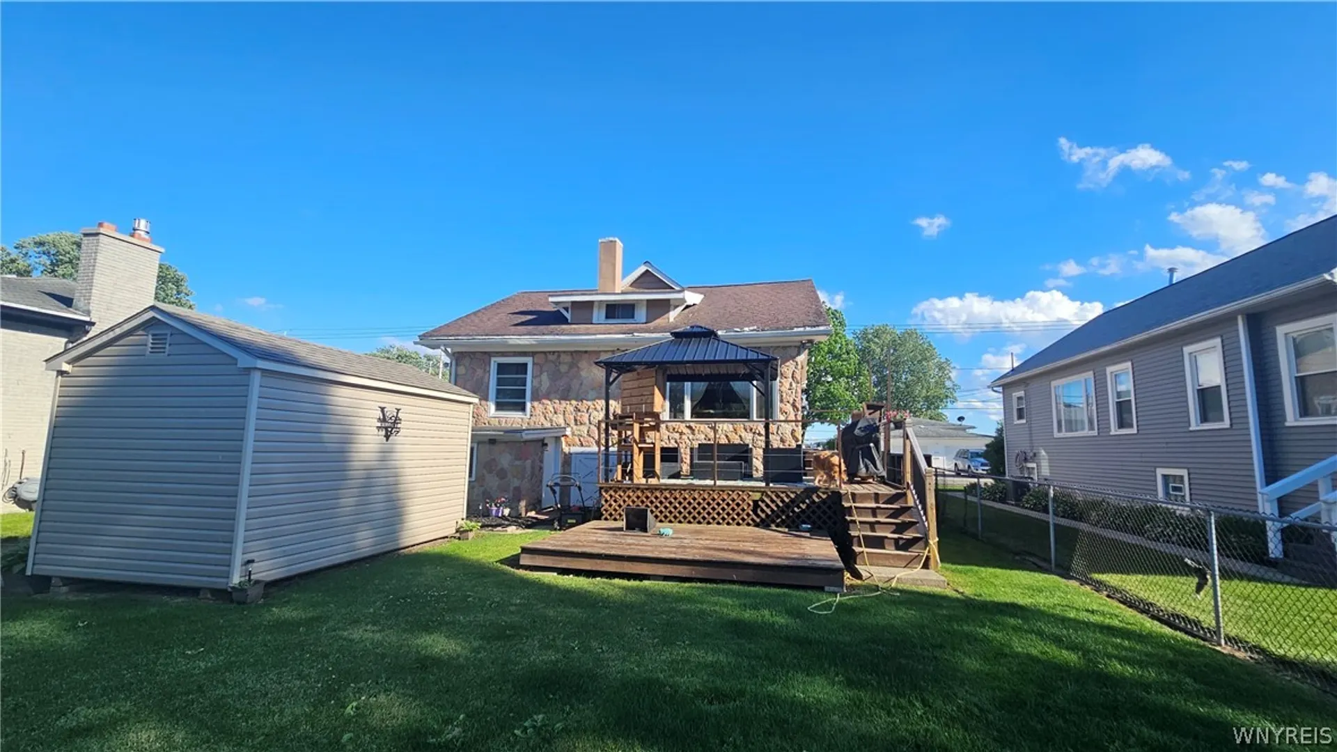 Property at 8150 W Rivershore Drive, Niagara Falls, NY 14304 9