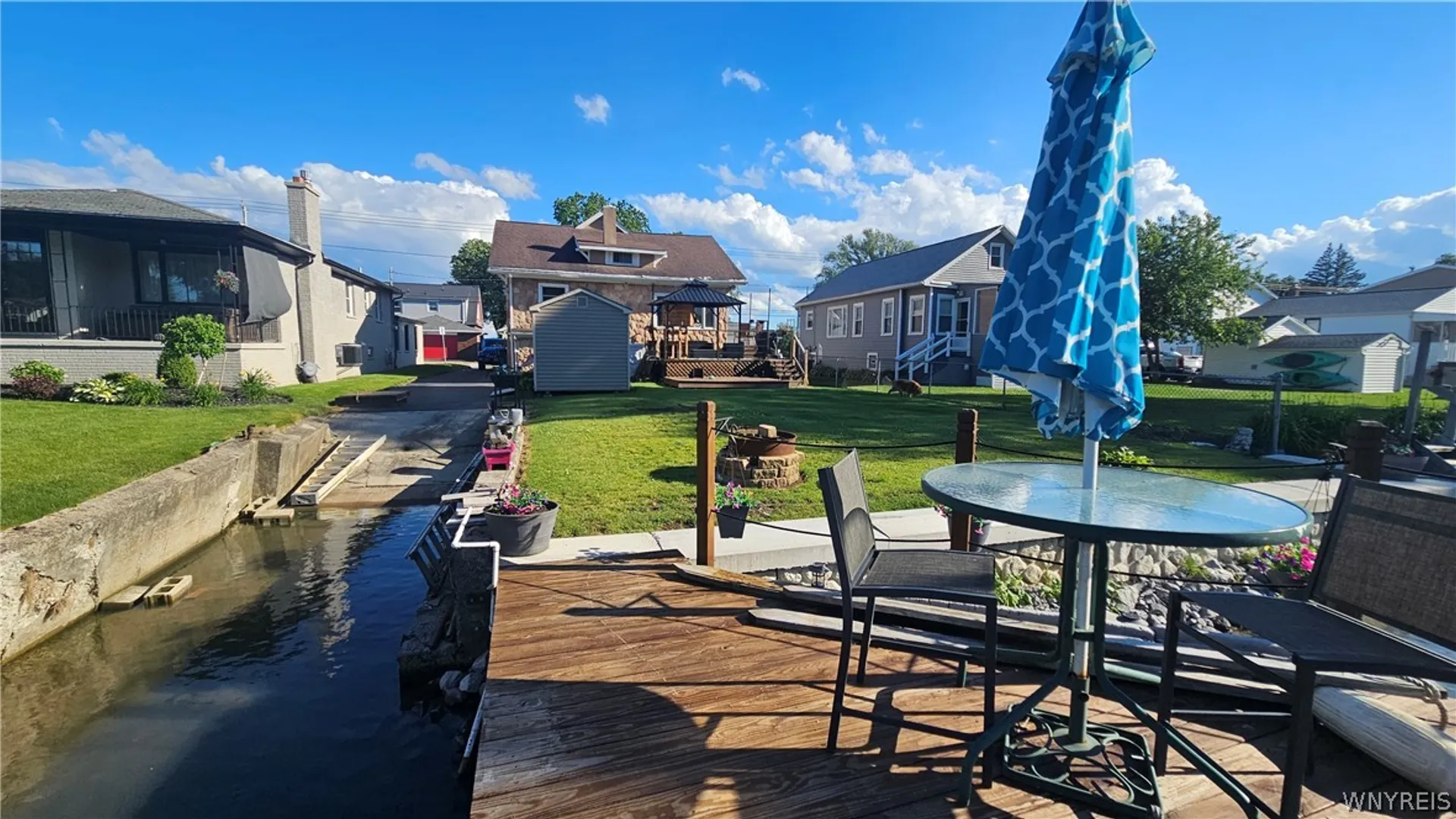 Property at 8150 W Rivershore Drive, Niagara Falls, NY 14304 11