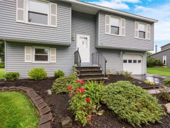 Property at 104 Roundmill Lane, Manlius, NY 13116