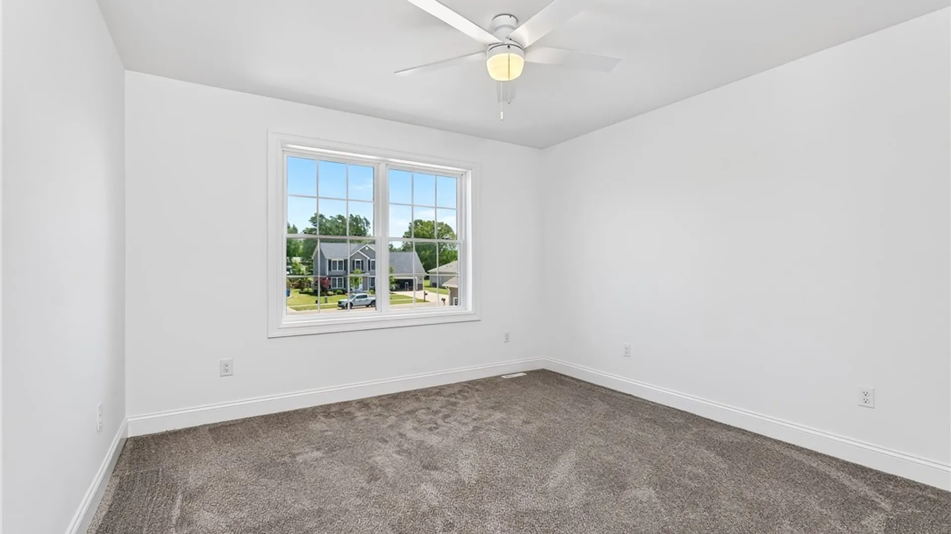 Property at 27 Veronica Drive, West Seneca, NY 14224 36