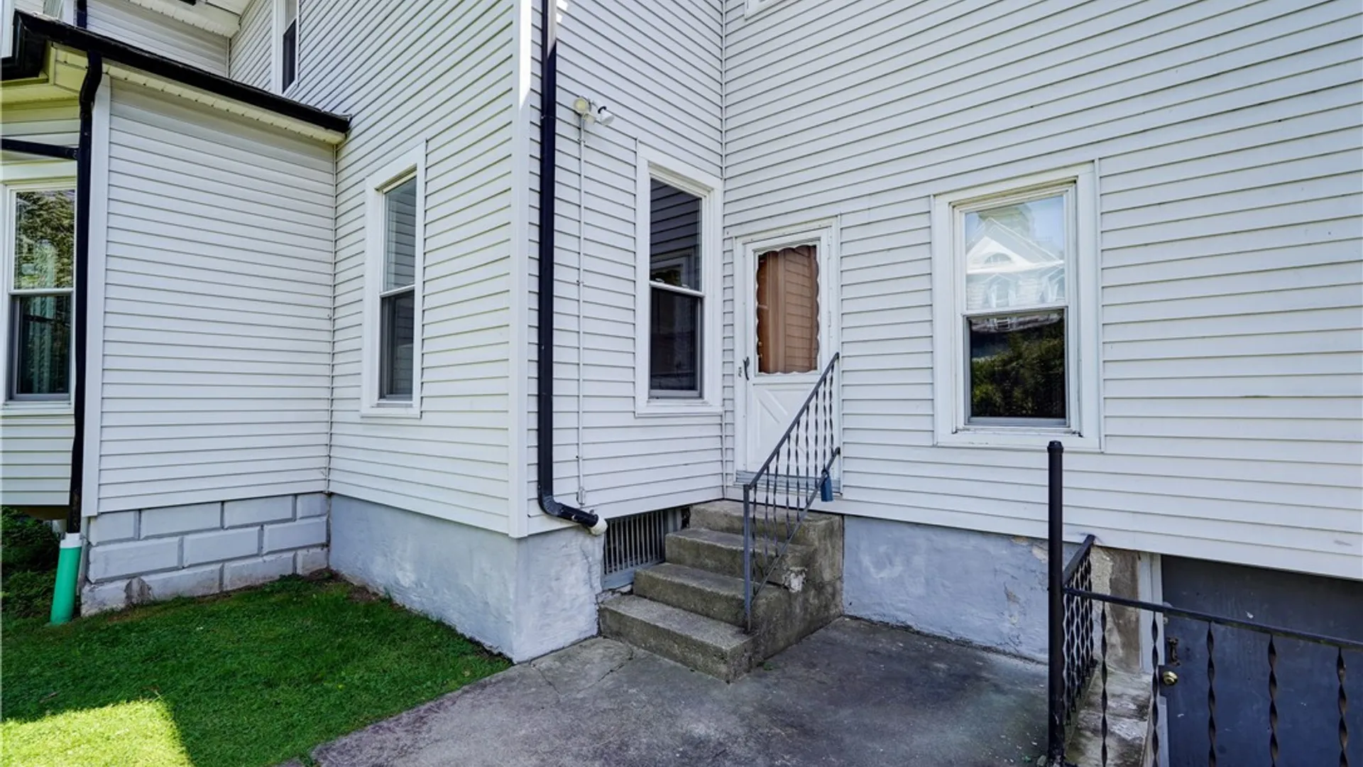 Property at 14 Vick Park A, Rochester, NY 14607 31