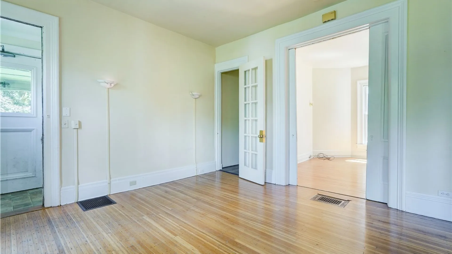 Property at 14 Vick Park A, Rochester, NY 14607 5