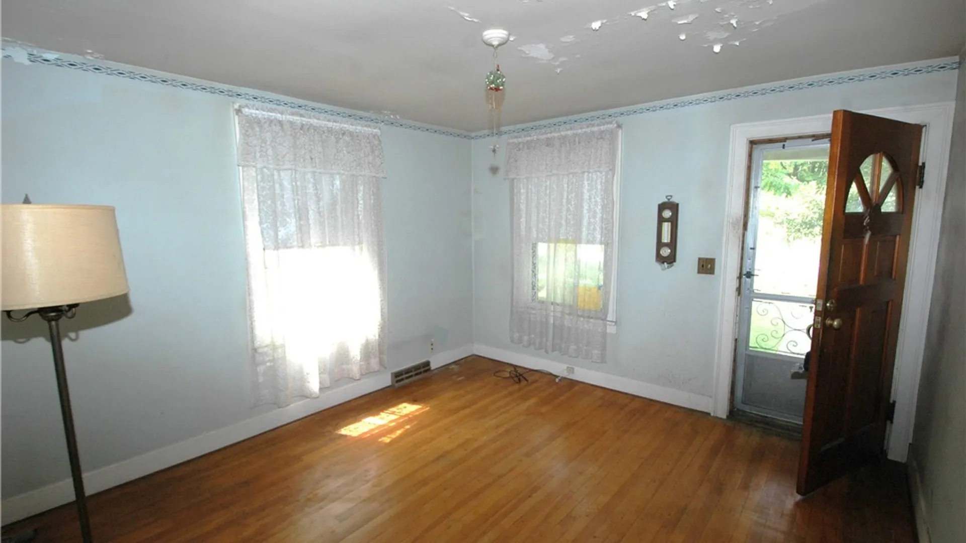 Property at 427 S Jackson Street, Batavia City, NY 14020 8