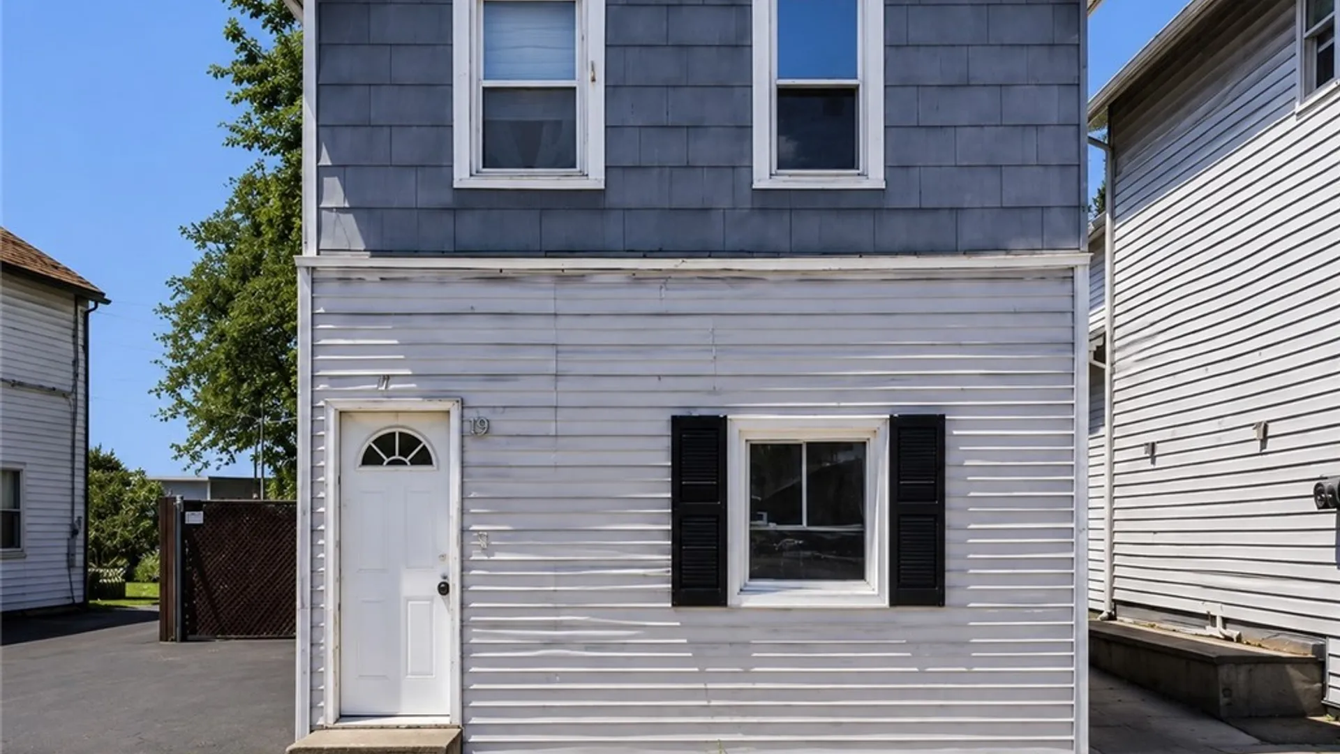 Property at 210 Oliver Street, North Tonawanda, NY 14120 3