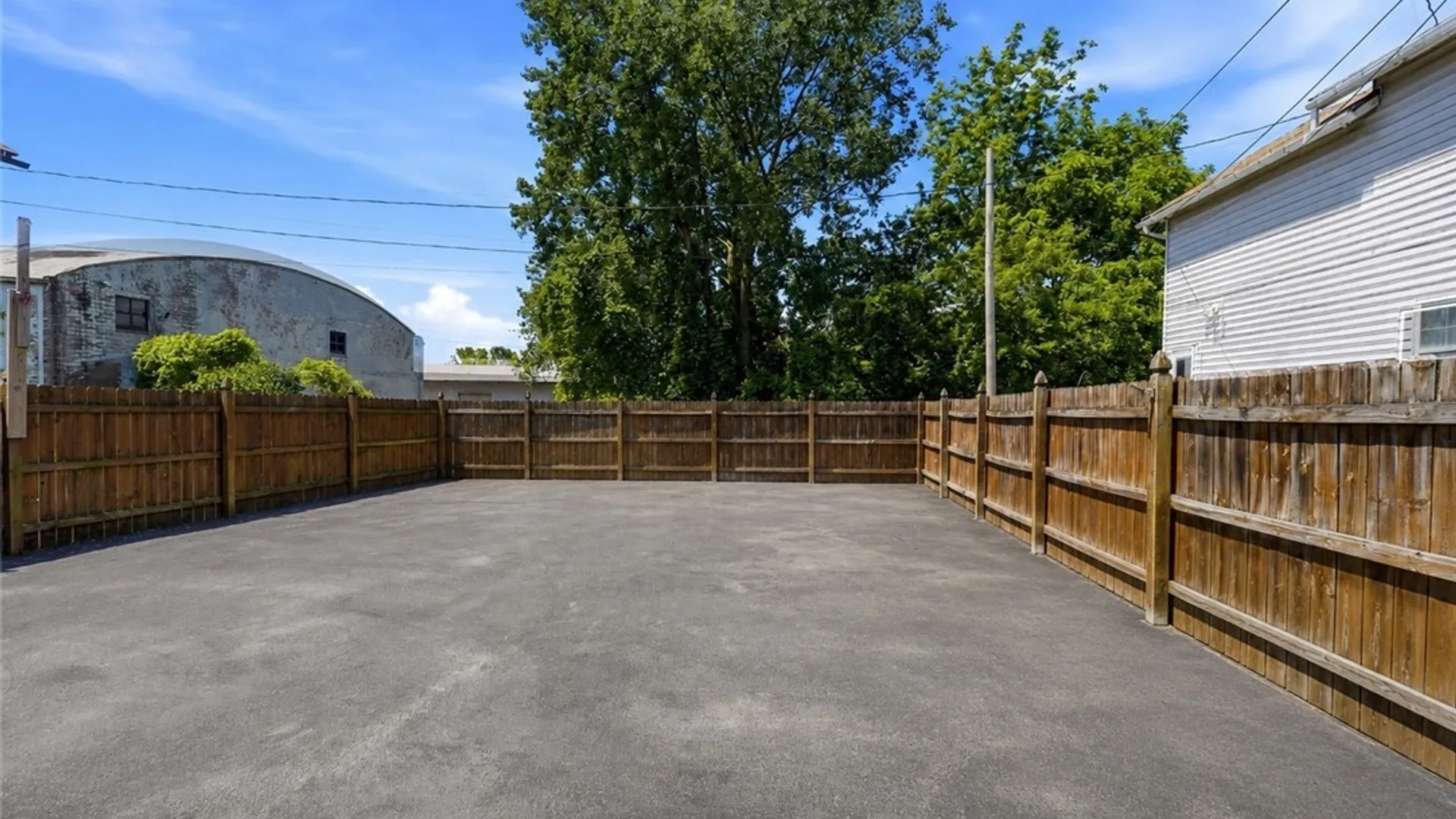 Property at 210 Oliver Street, North Tonawanda, NY 14120 25