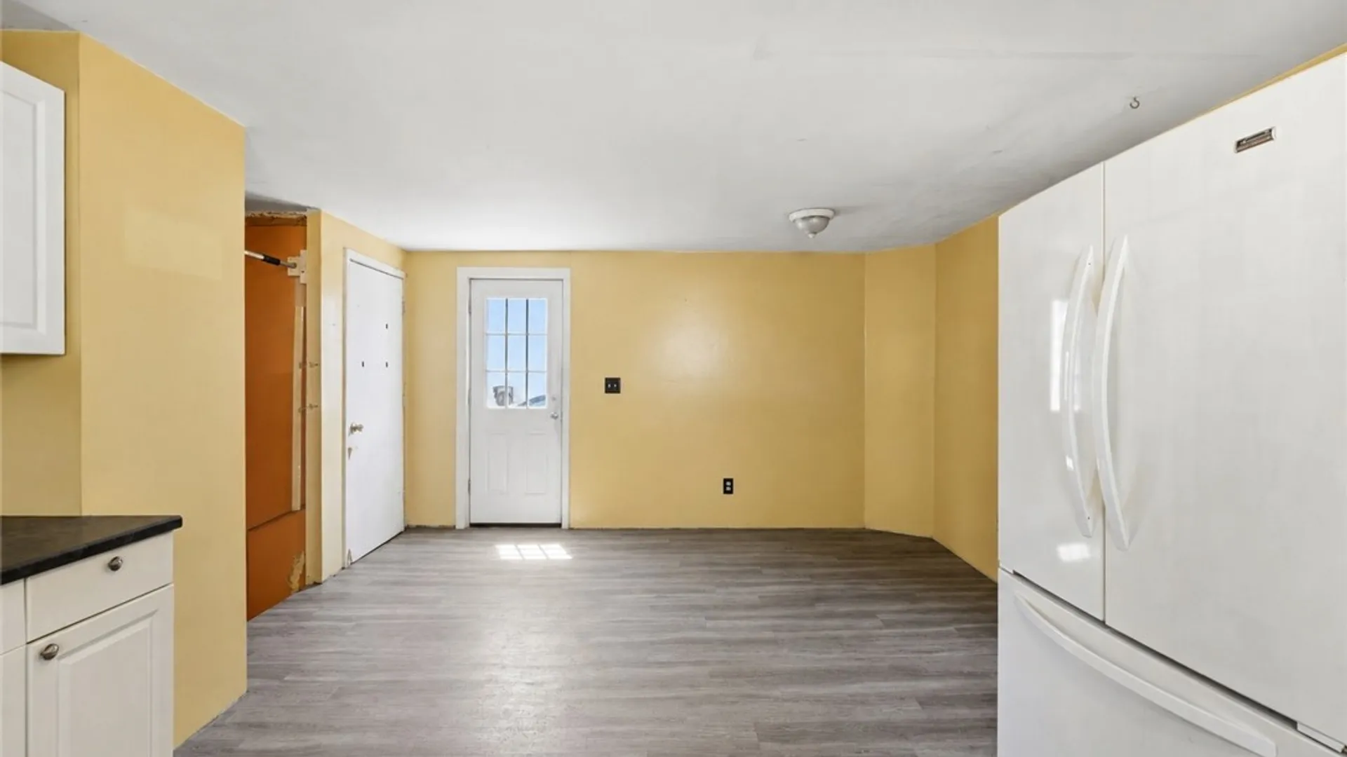 Property at 210 Oliver Street, North Tonawanda, NY 14120 9