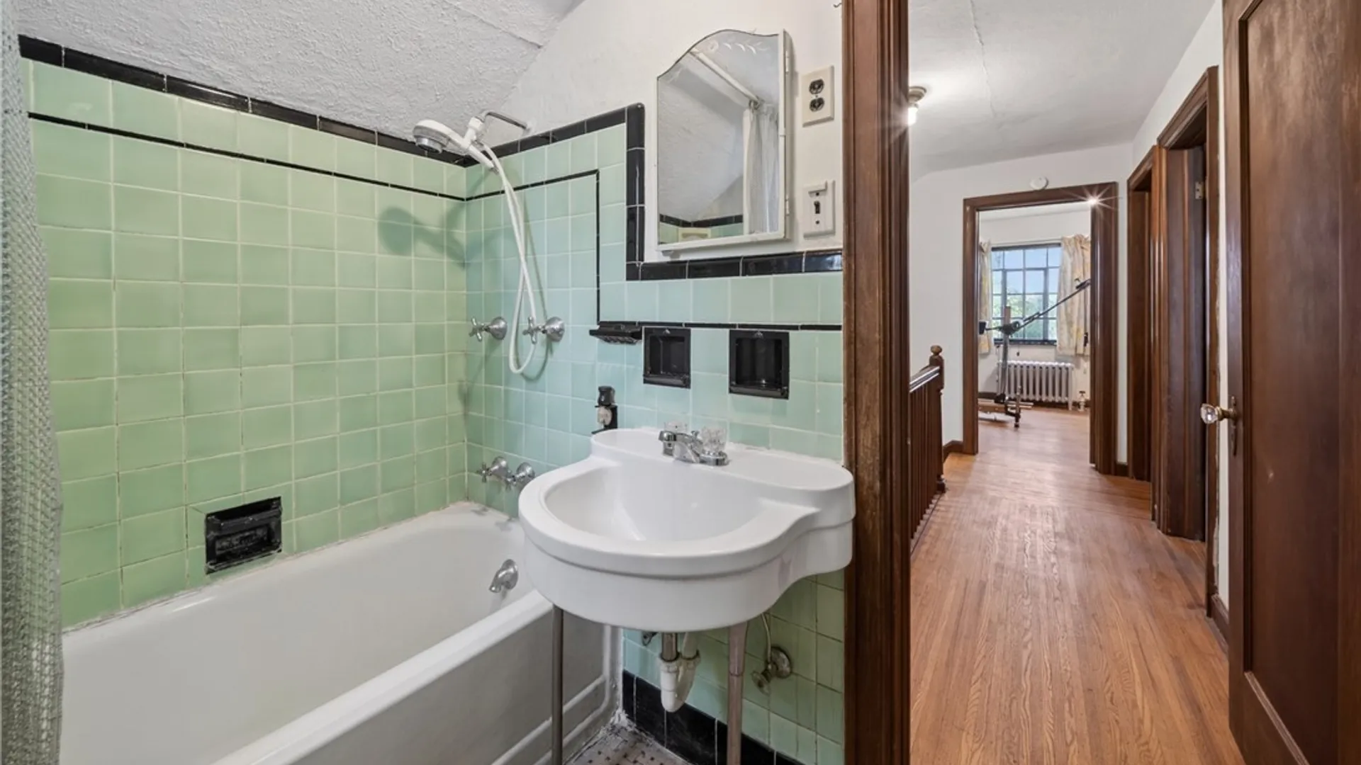 Property at 307 Demong Dr, Syracuse, NY 13214 29