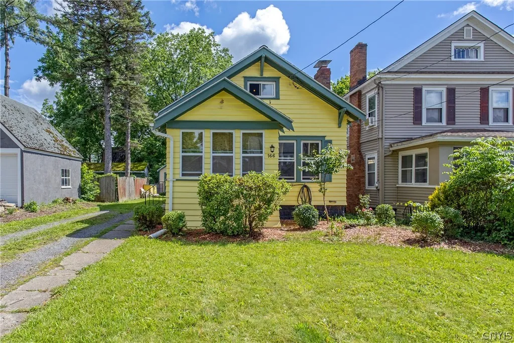 Property at 166 Niven Street, Syracuse, NY 13224