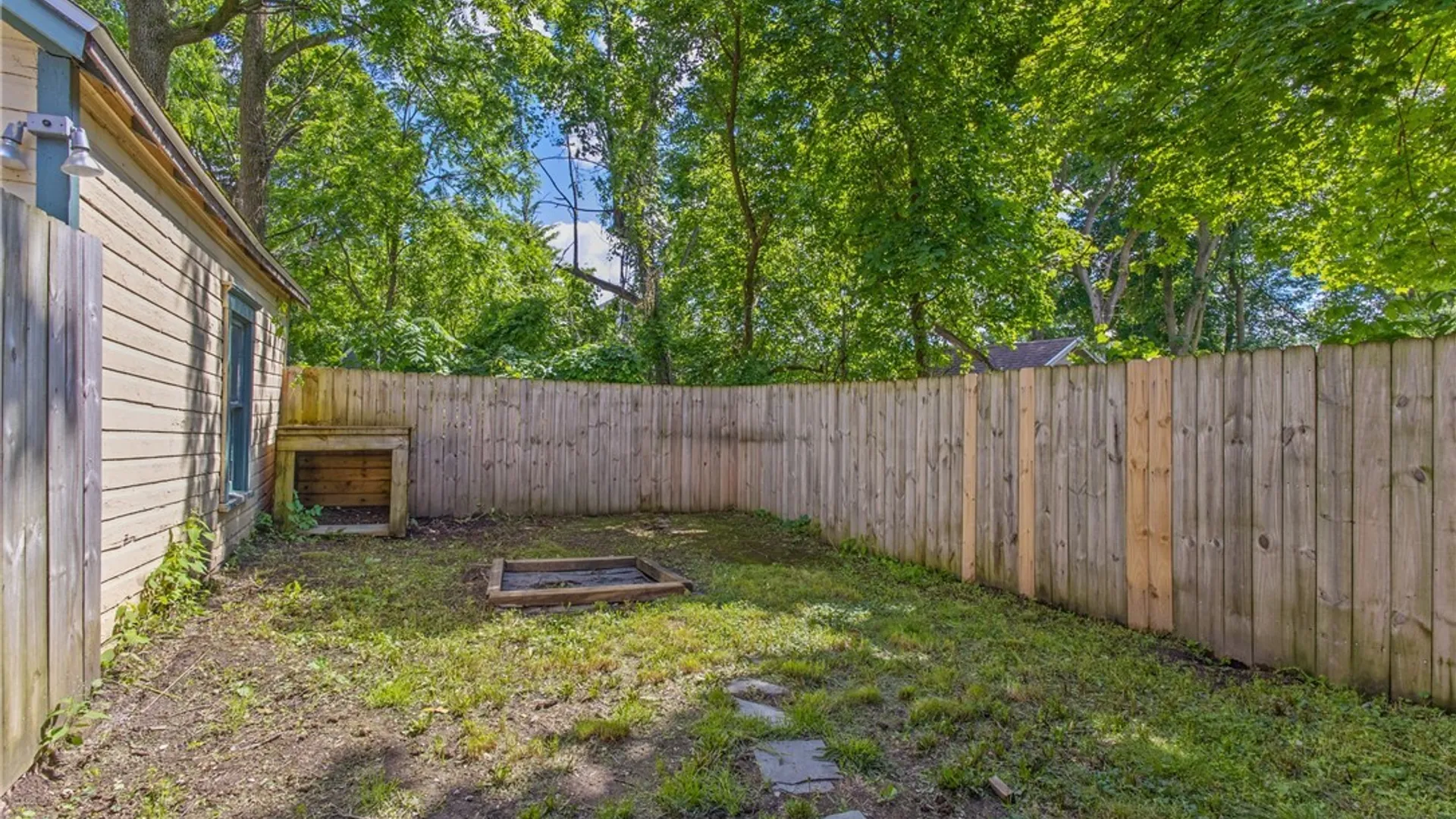 Property at 166 Niven Street, Syracuse, NY 13224 25
