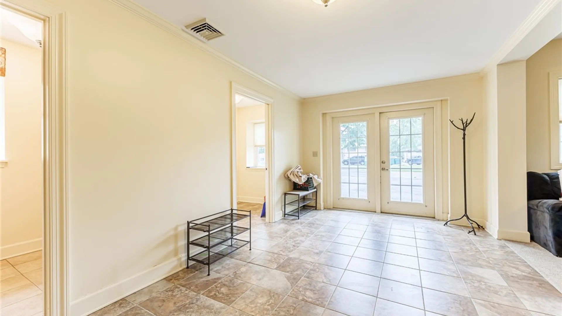 Property at 1525 Elmwood Avenue, Brighton, NY 14620 15