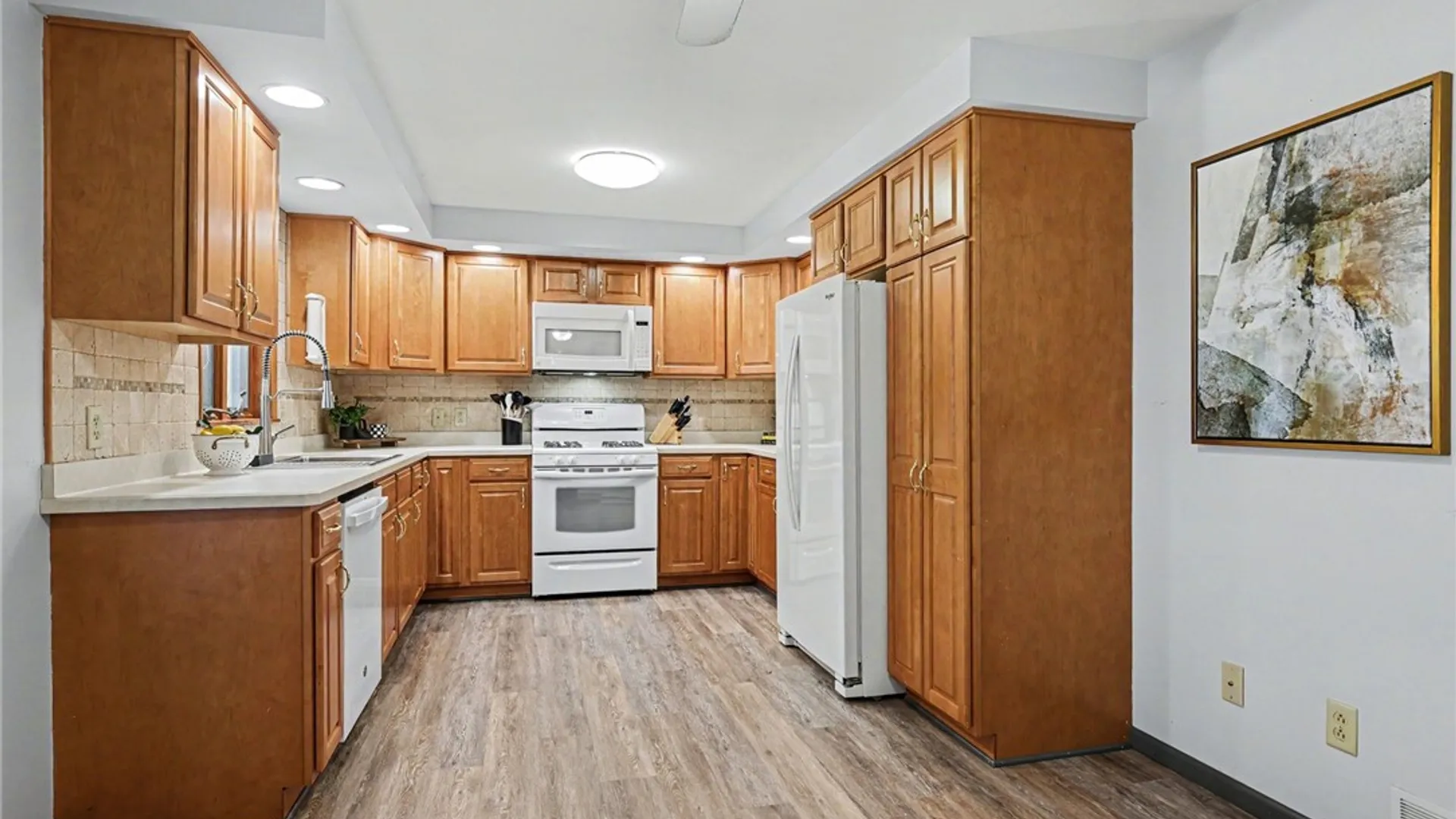 Property at 134 Lake Road, Avon, NY 14414 14