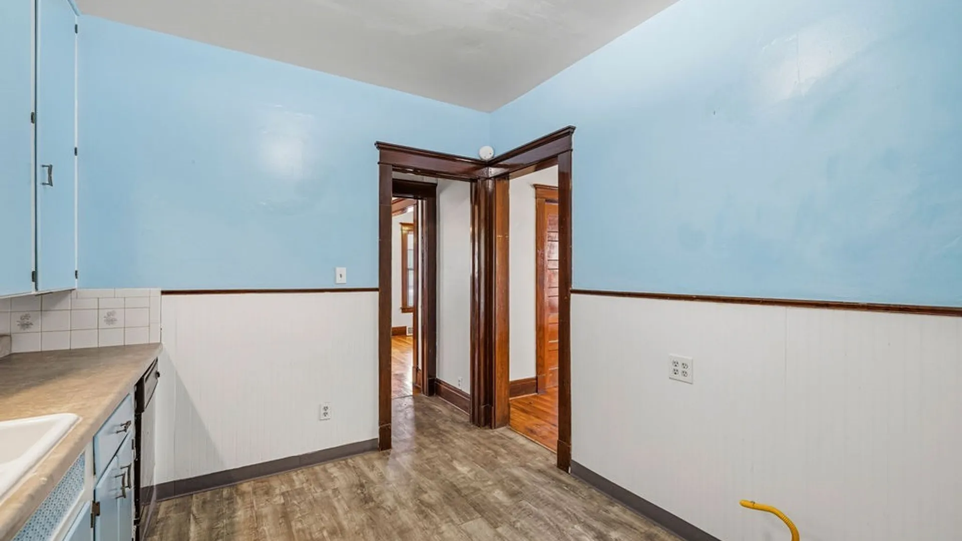Property at 1343 Kenmore Ave, Tonawanda, NY 14217 10