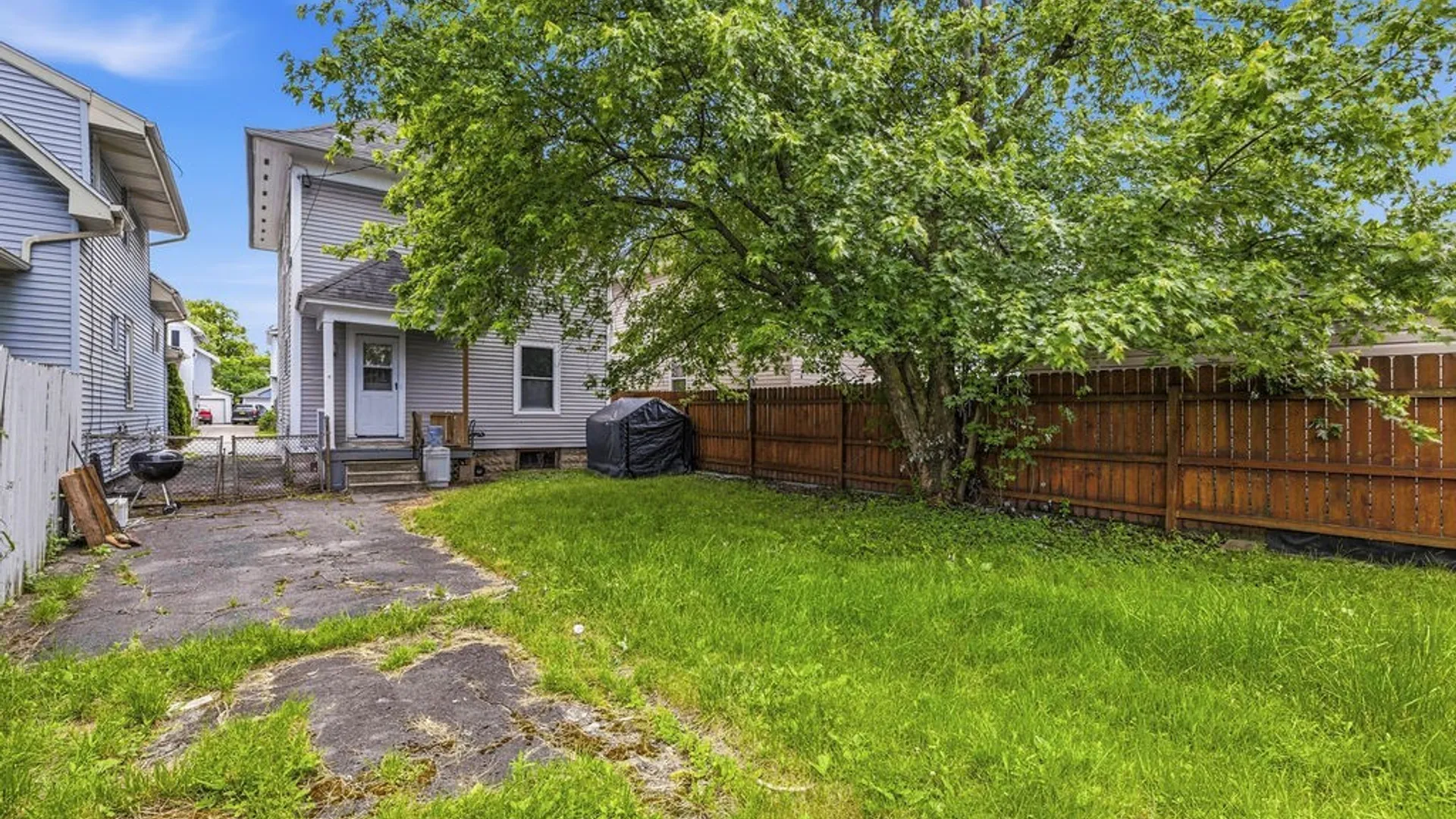 Property at 1343 Kenmore Ave, Tonawanda, NY 14217 23